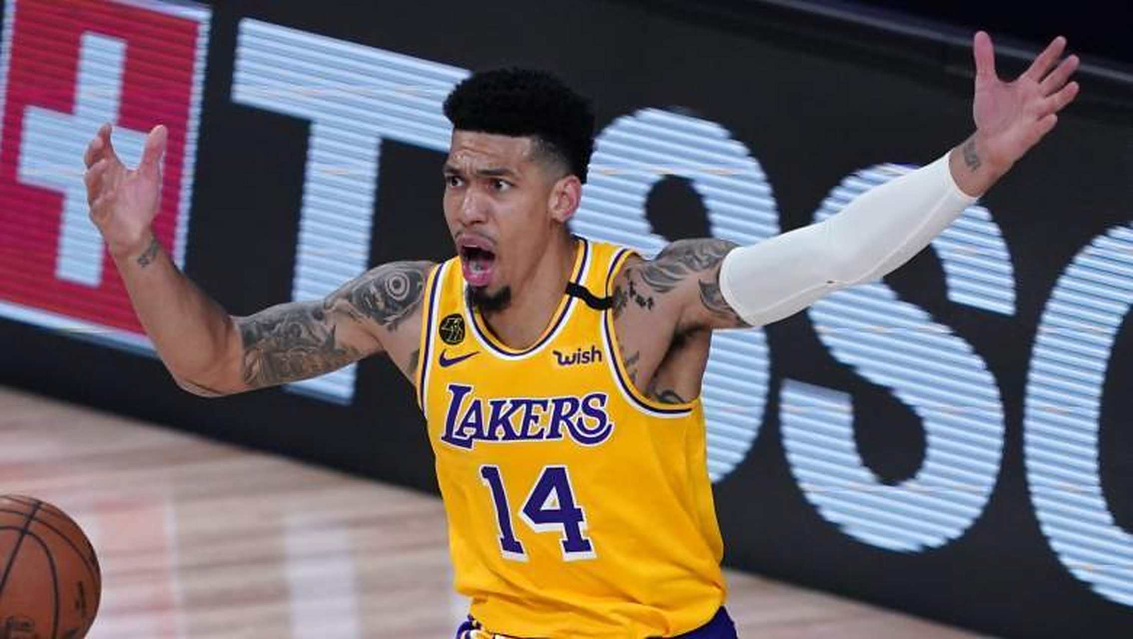 高光时刻在马刺,被称为皇阿玛铁林 - 丹尼 格林