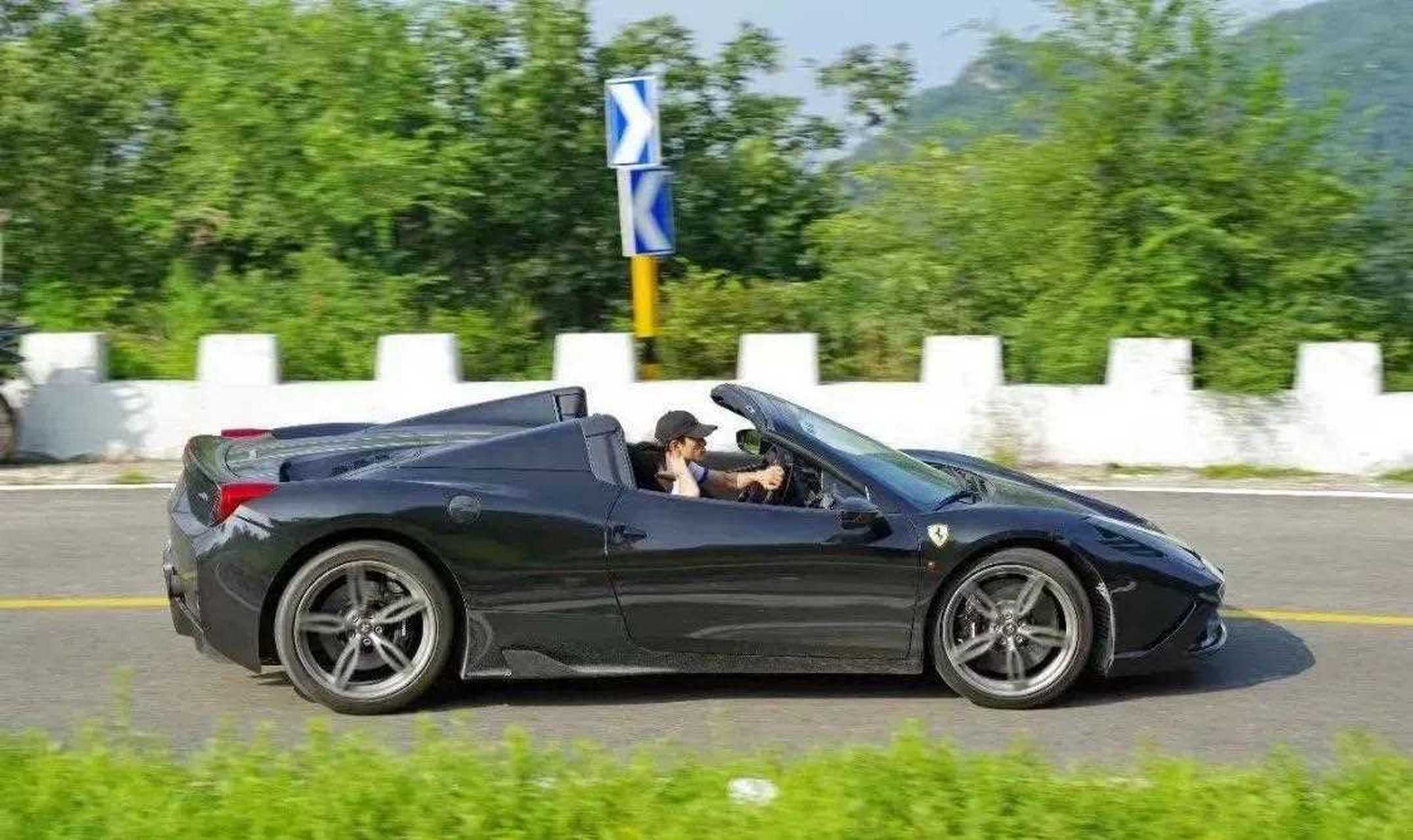 张一山的座驾曝光,700万的法拉利是二手车,还是全球限量版的,限量499