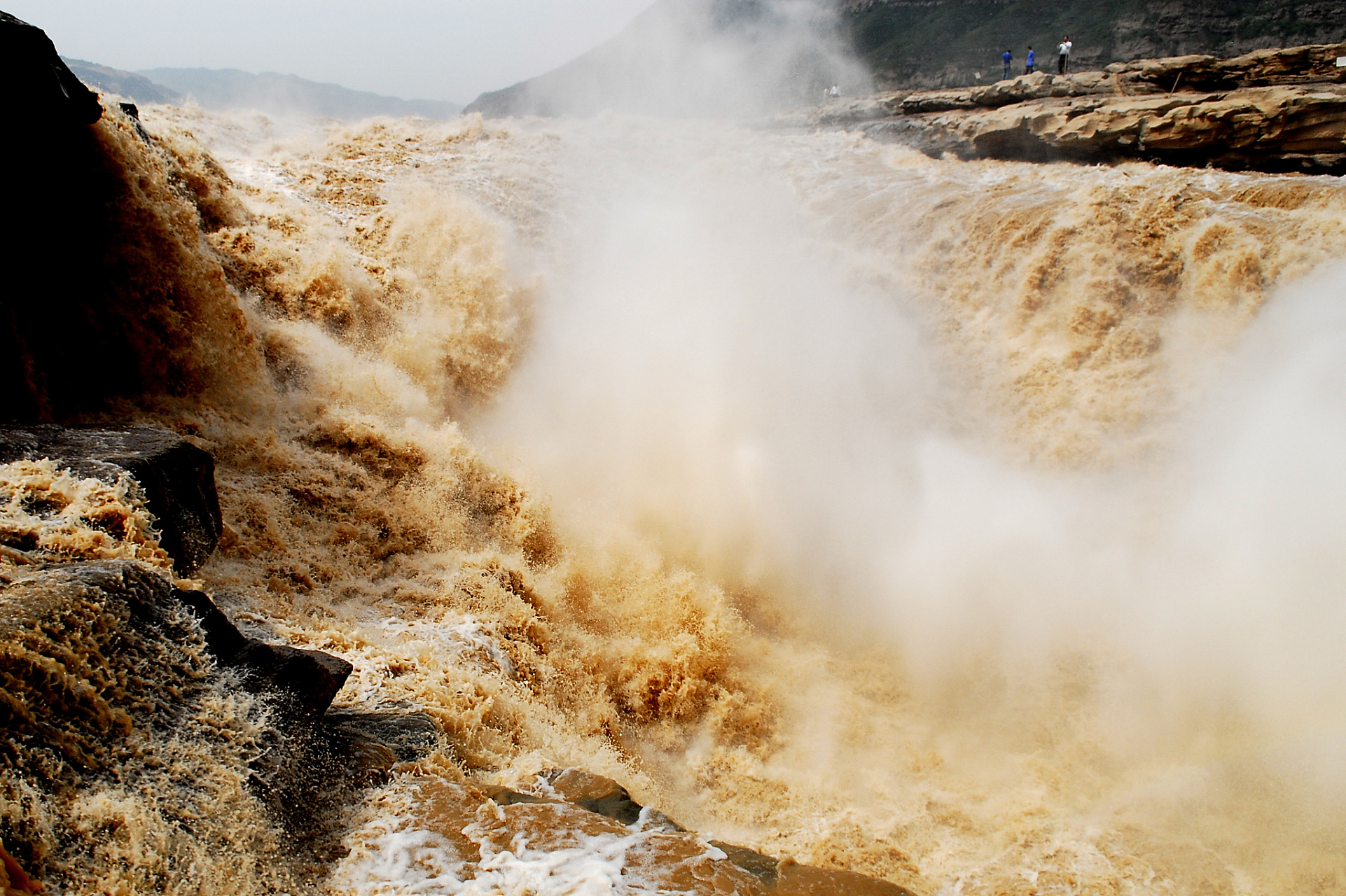7月7日,山西省永济市蒲州镇6名学生在黄河溺水失联