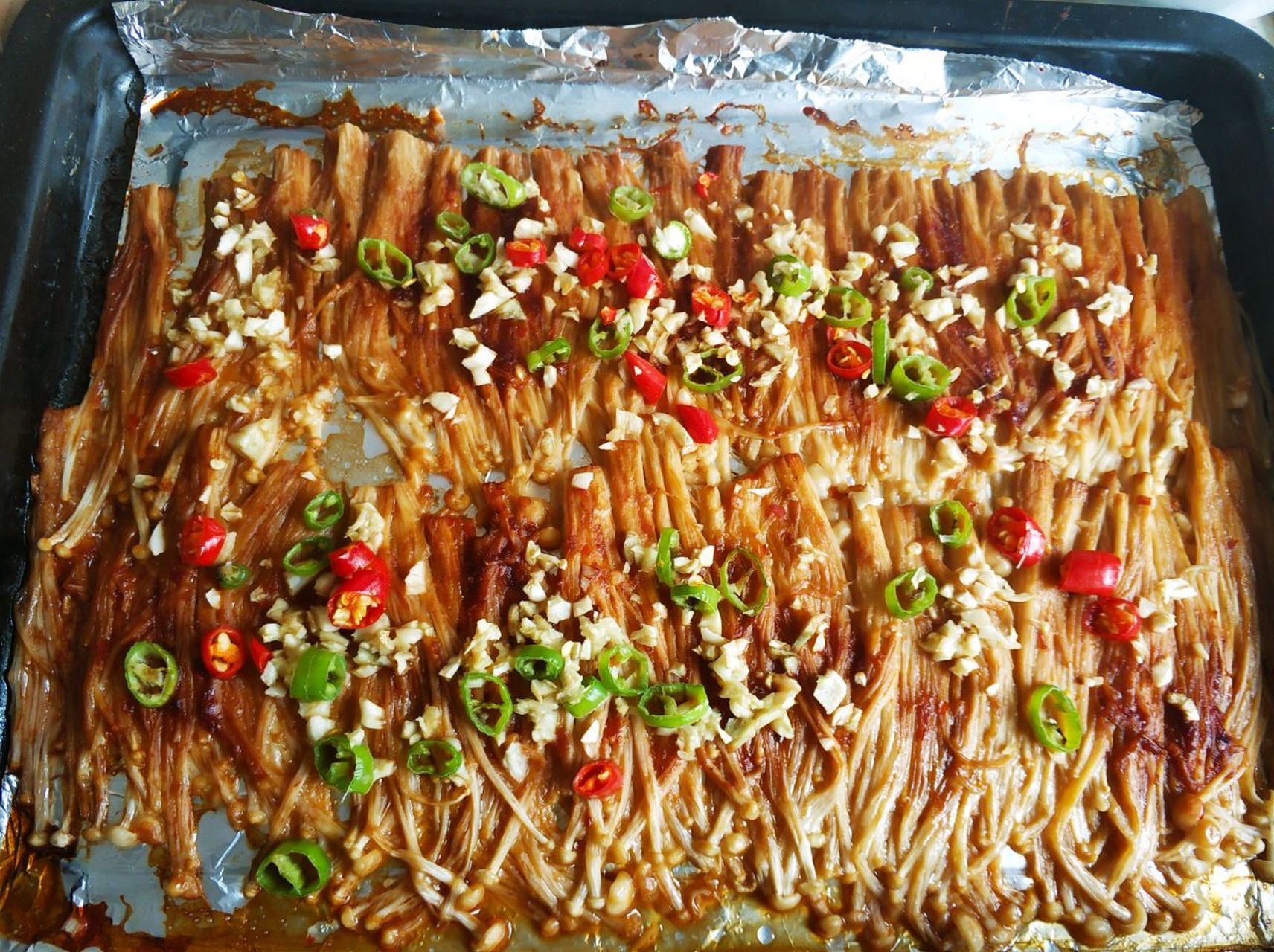 蒜蓉烤金针菇 金针菇烤着吃真是别有风味,非常下饭!