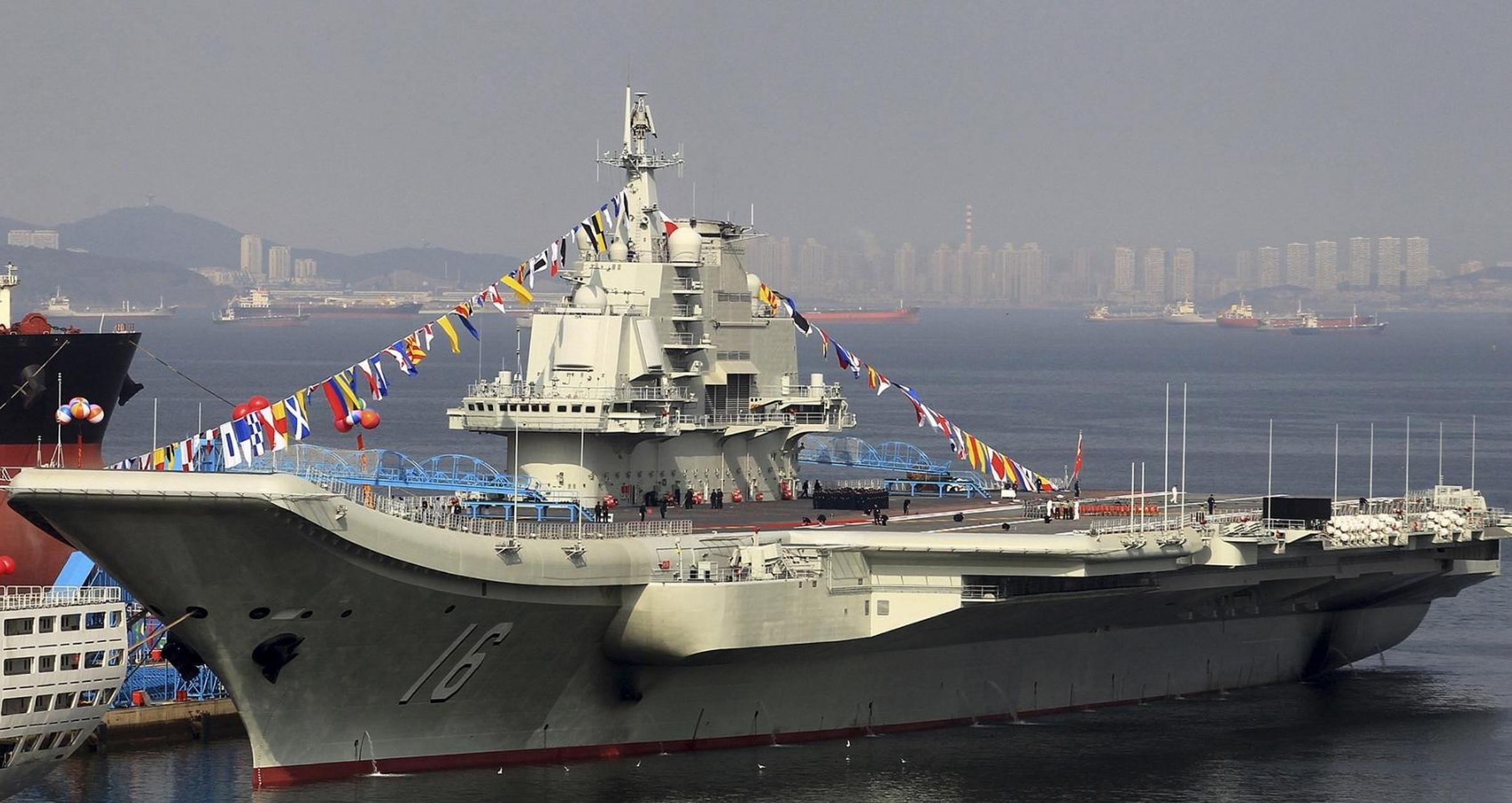 辽宁舰的舰长,属于是什么级别的军官  舰长一般对学历都是有要求的