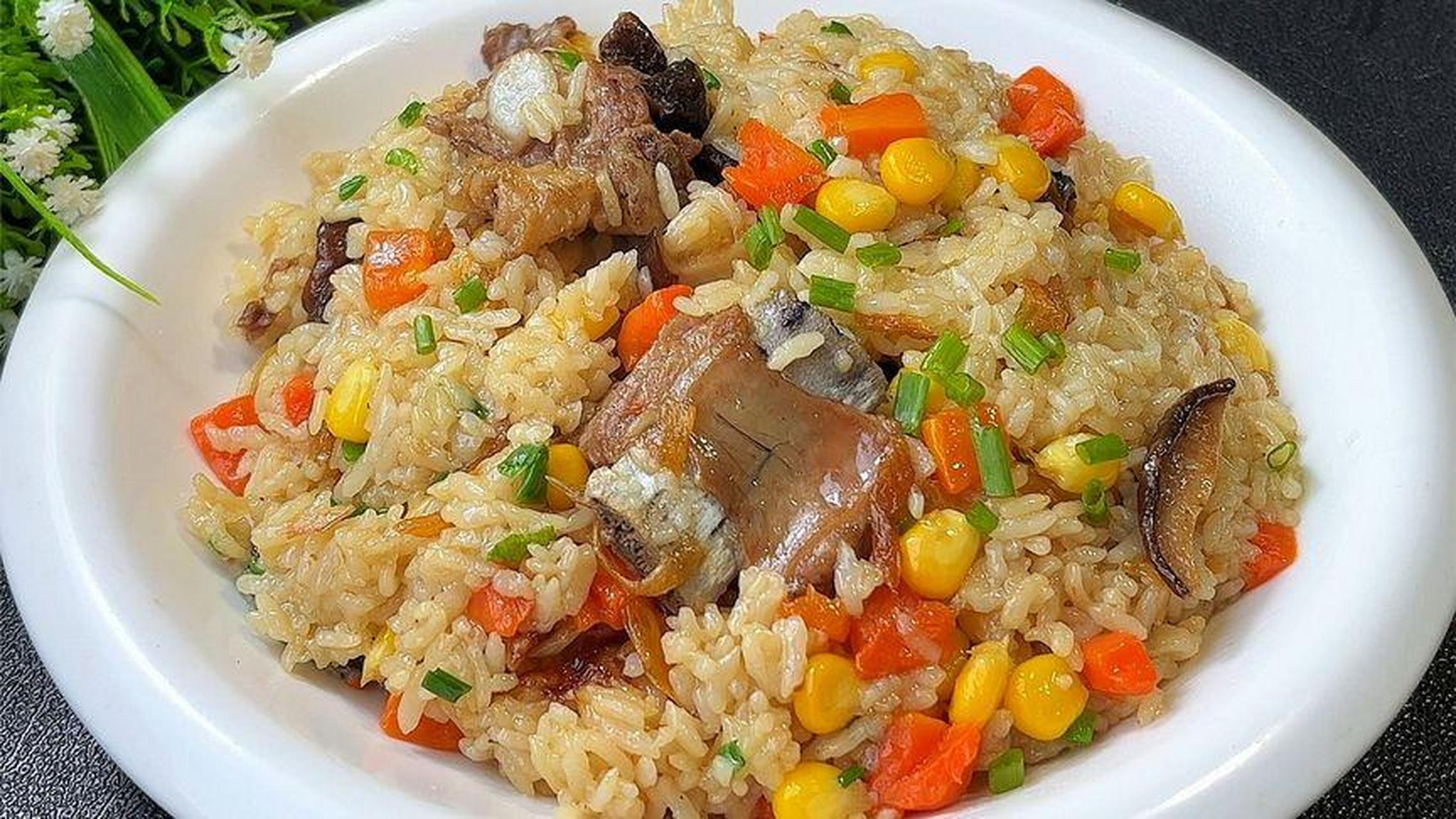 5月6日立夏,分享一款立夏饭:排骨焖饭 立夏饭除了祈求五谷丰登,也有