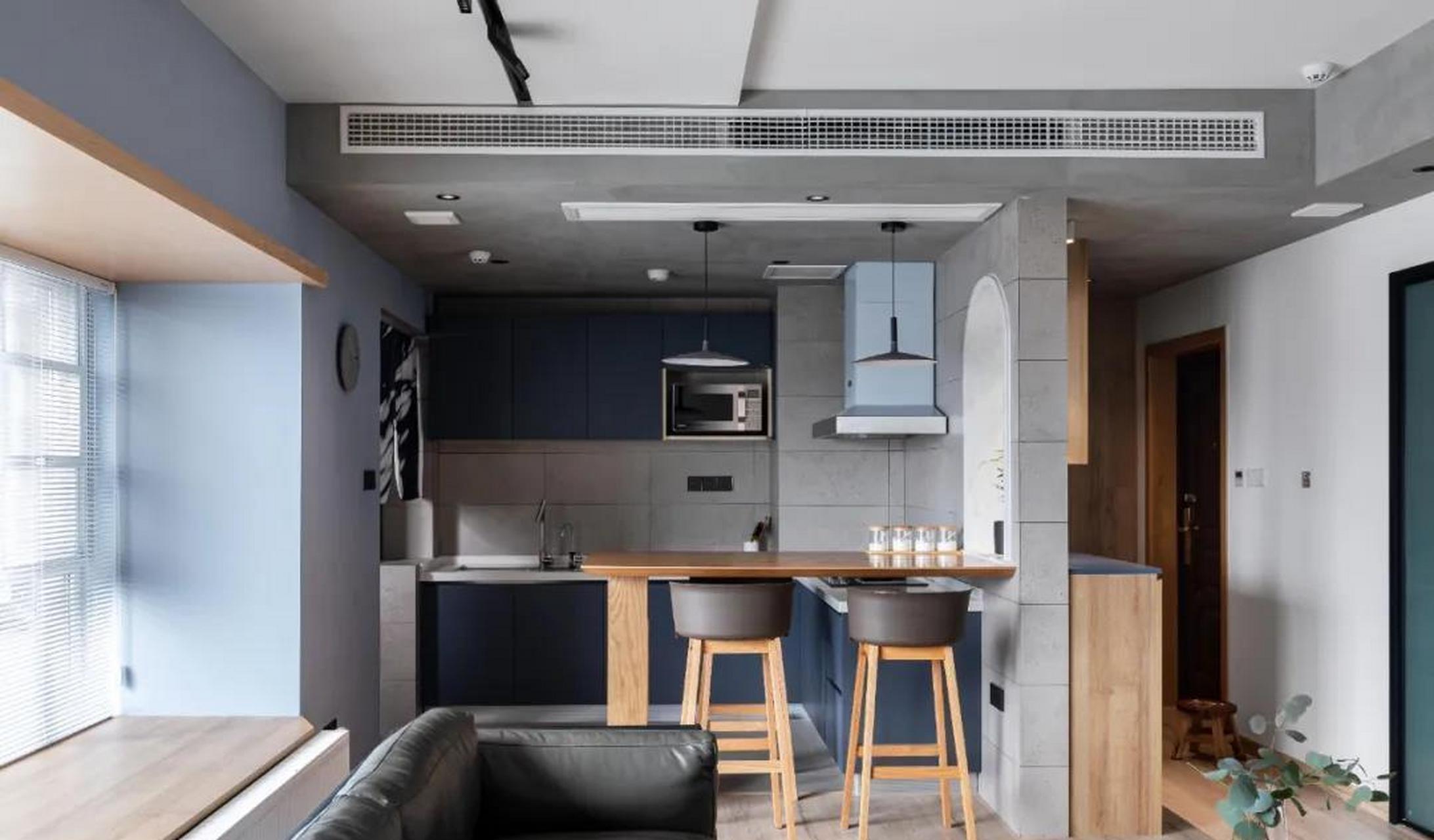 105㎡三居,ldk一体化设计  你喜欢这样的装修吗?喜欢点个赞吧.