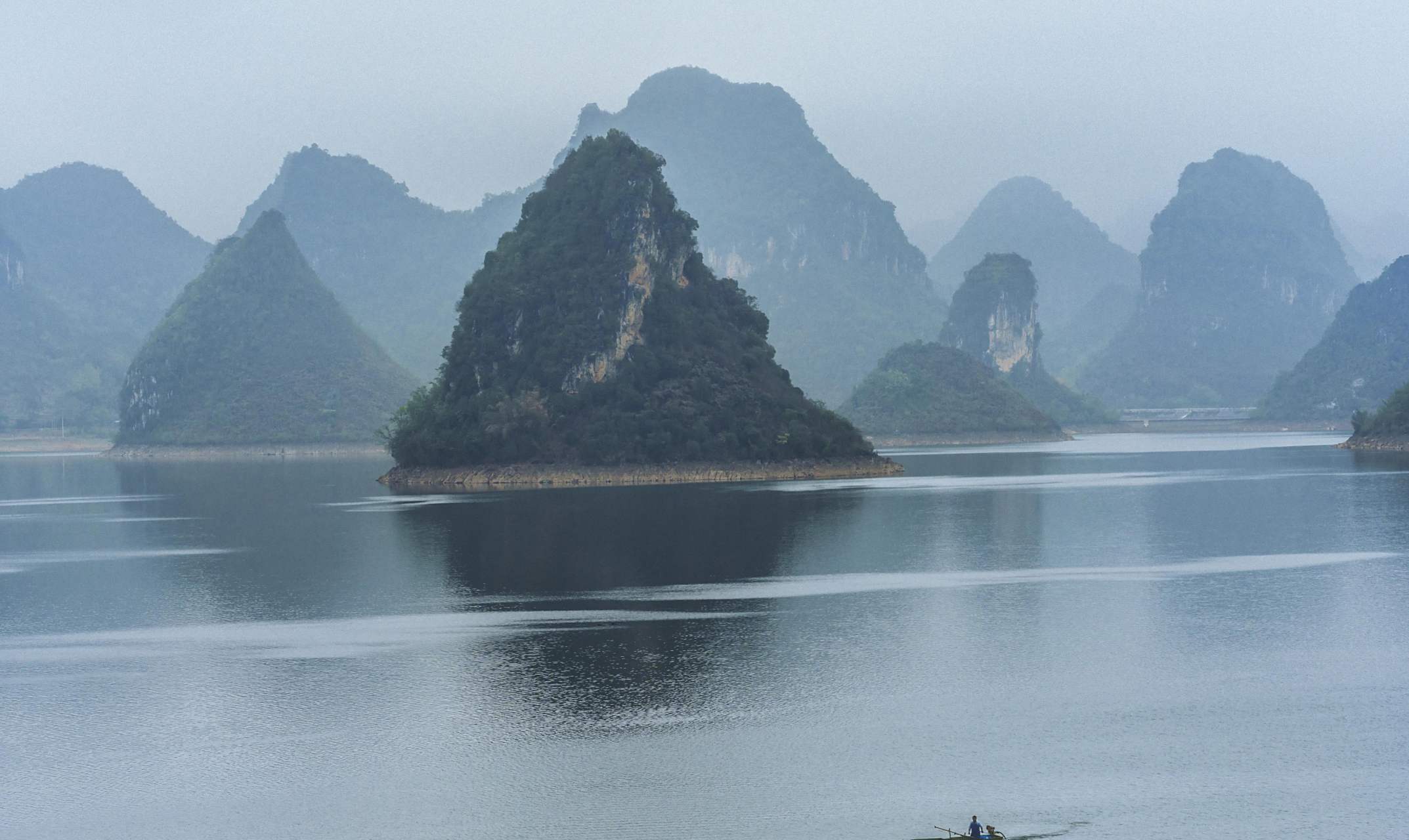 水上风光 (靖西渠洋湖)