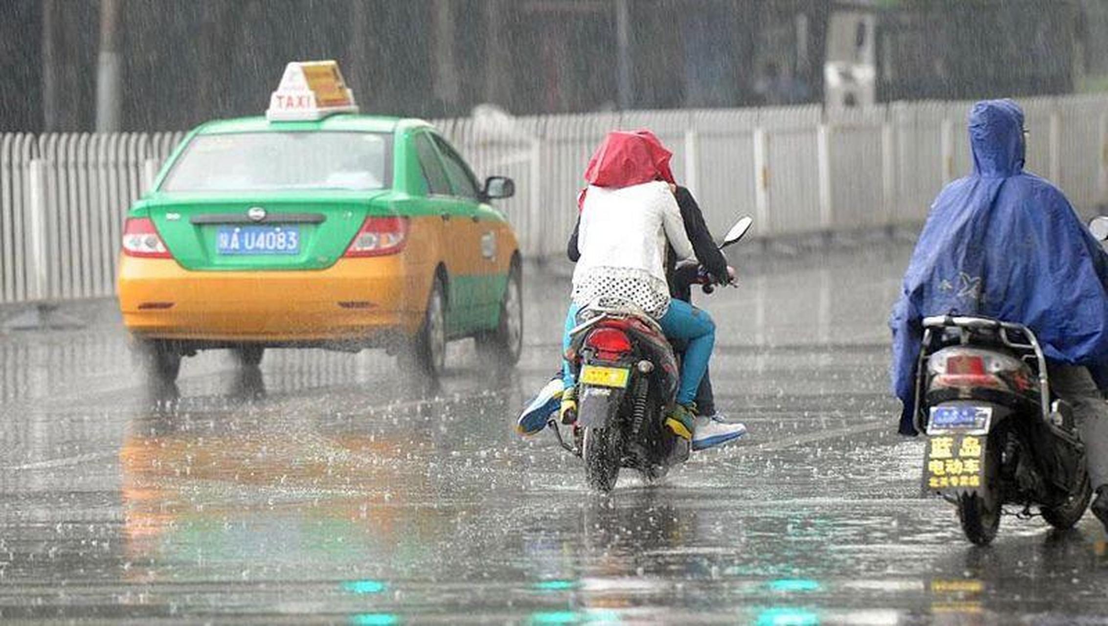 不提雨怎么能描述雨很大(不提雨,怎么描写雨很大 懂吗?)-第1张图片-鲸幼网