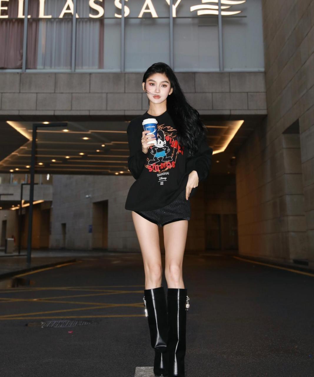 巨显腿长的拍照姿势,哪一张最好看? #娱乐