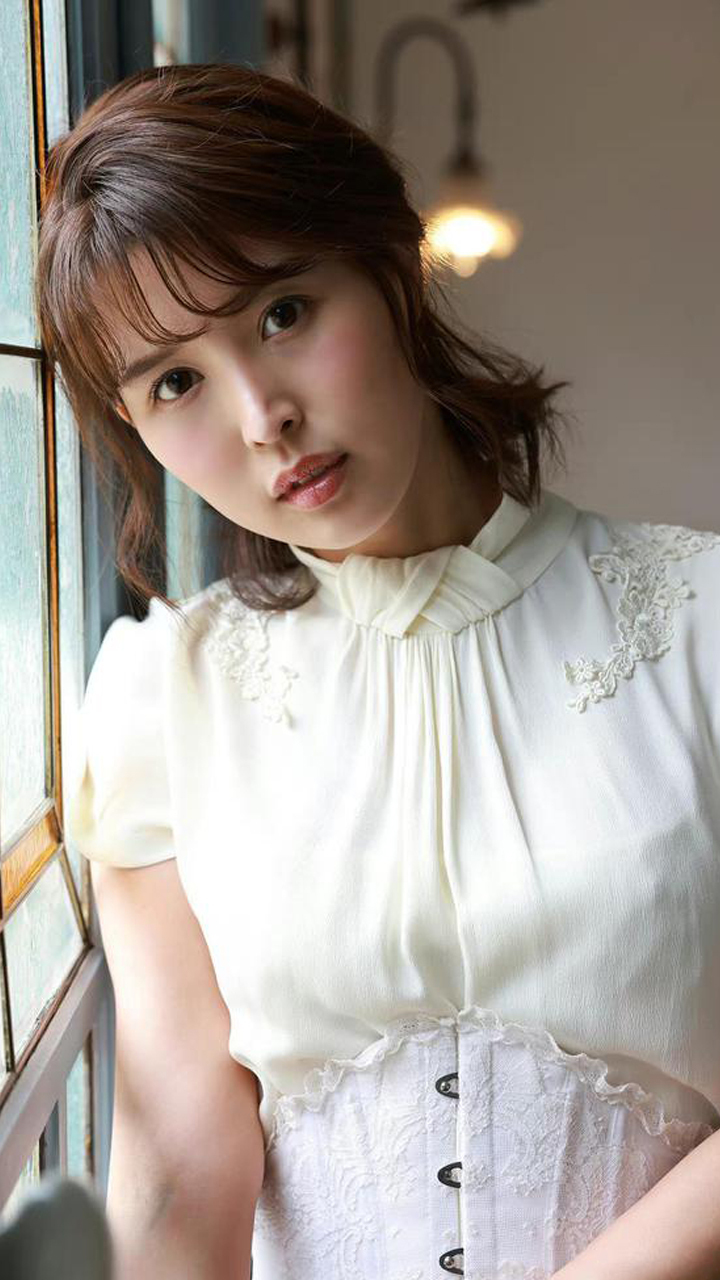 葵司,日本最美女演员,1990年08月14日出生,狮子座,身高163cm,五官精致