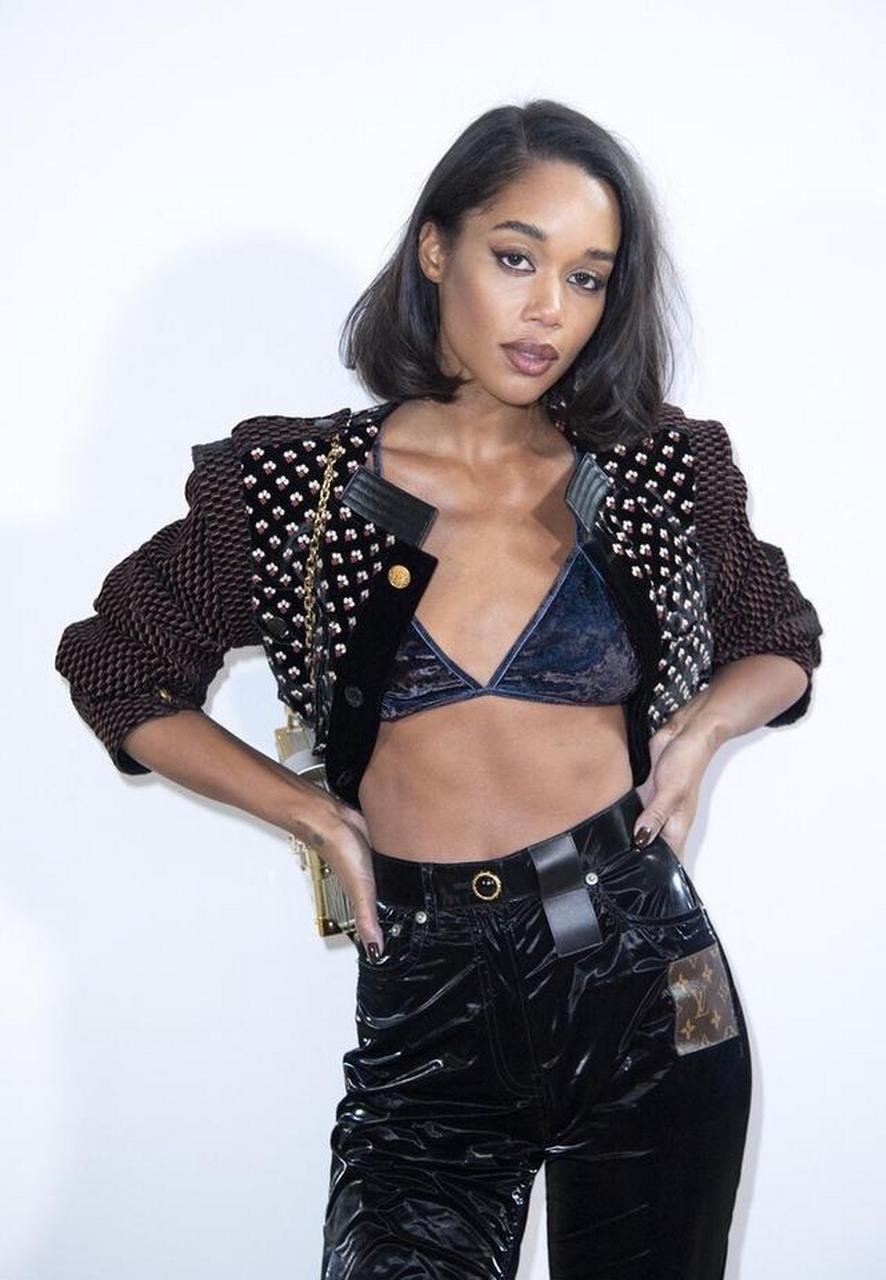 劳拉-海瑞尔刺绣小外套搭皮裤 时髦精致气质好