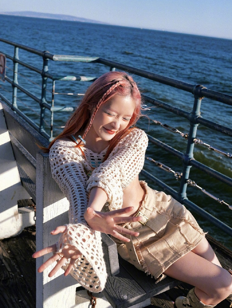 徐娇晒泳装照惹争议】近日,曾经出演《长江七号》的演员徐娇晒出了一