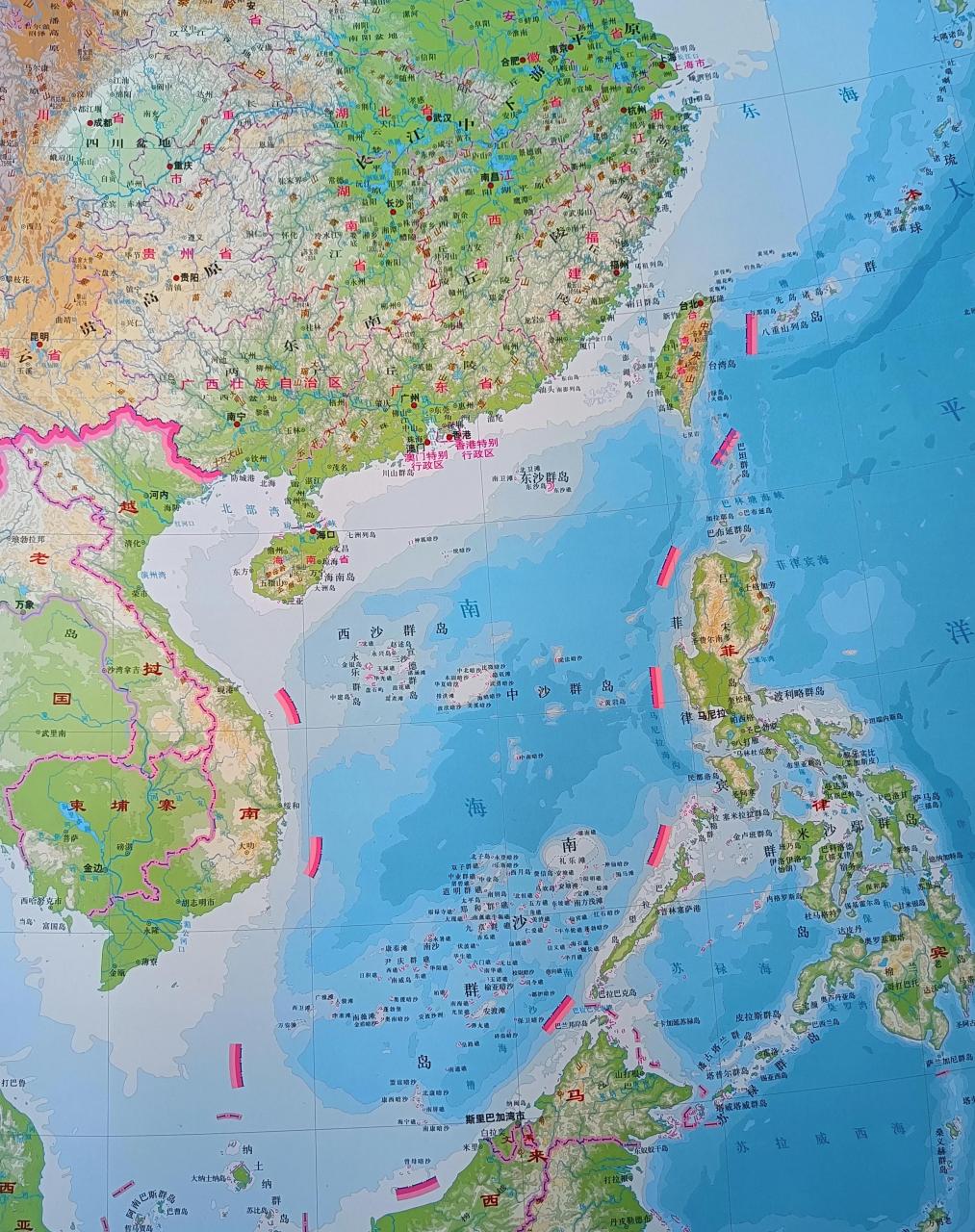 看到这个竖版中国地图,感觉到我们也是海洋大国.