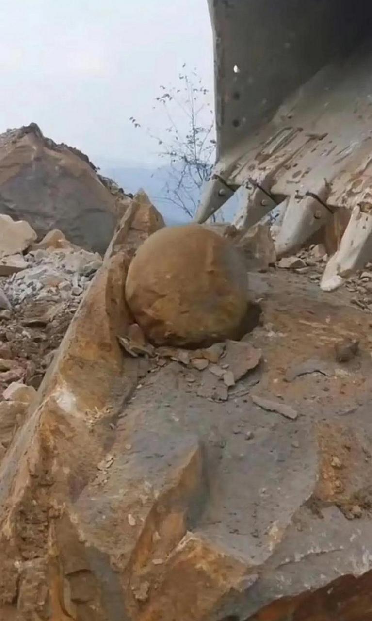 网友:挖寺庙的时候挖出来的,这是谁的舍利子?