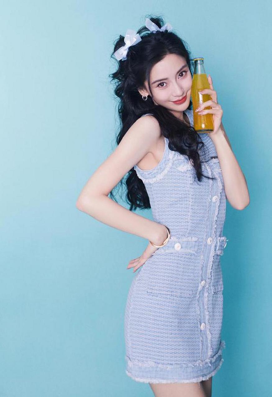 angelababy泳装好辣#  演员baby(杨颖)在个人社交平台分享了一段在