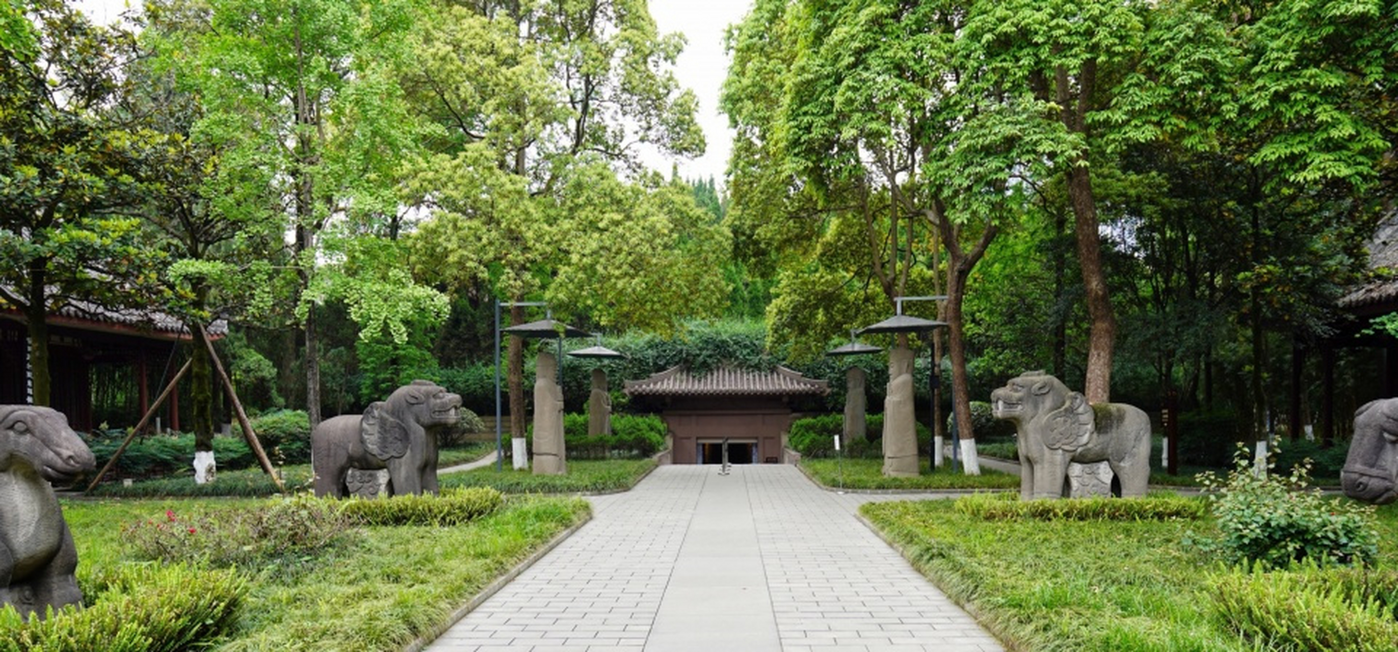 在成都当地,永陵也叫王建墓,那么王建是谁?