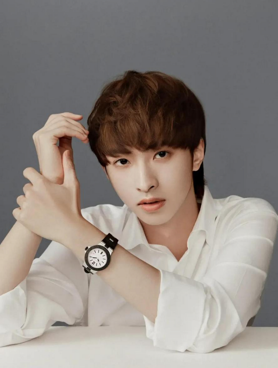 7月17日,伊能静和庾澄庆的儿子哈利登上热搜,令人没有想到的是,这