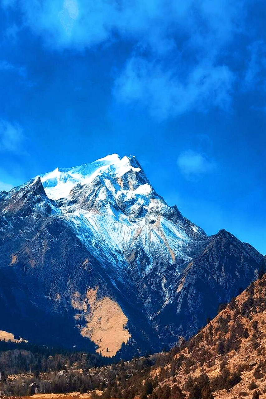 川西雪山|格聂神山 胜乐金刚的圣地  甘孜州理塘和巴塘两县的界山格聂