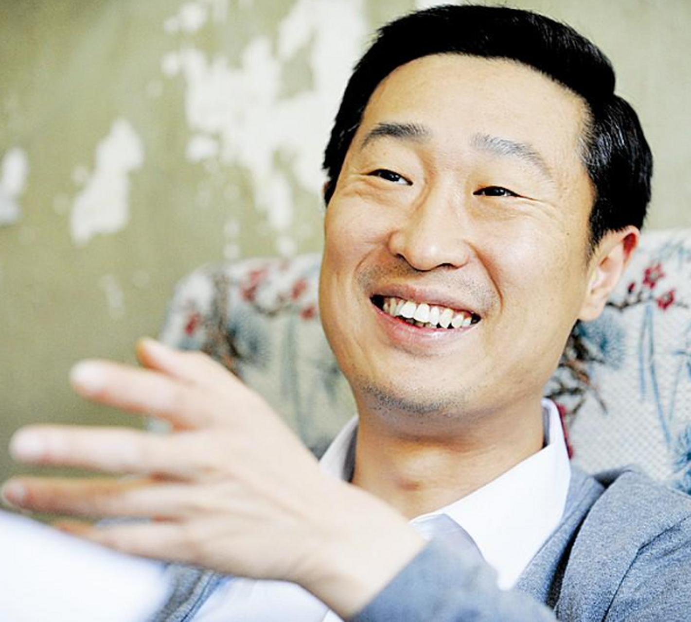 年,军旅题材电视剧《和平年代》正式上映,由林永健饰演的小老板刘金龙