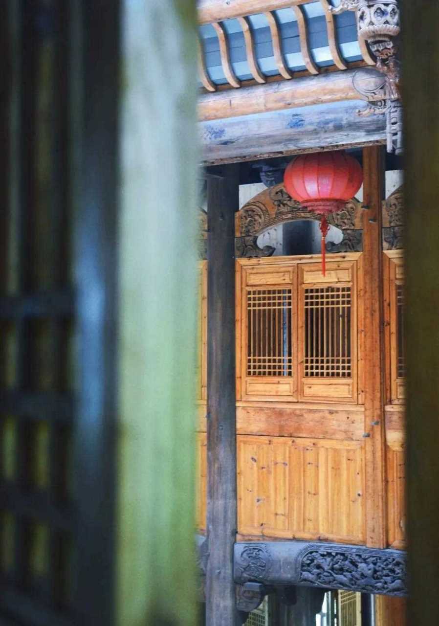 杨家小院一家坐落于美丽乡村陂角村的民宿,比邻春沐源小镇,巴伐利亚