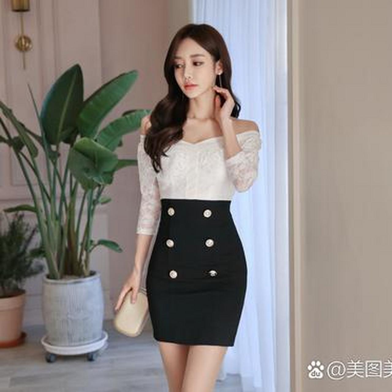 女神孙允珠时尚写真肉色丝袜搭配欣赏:晴空风铃樱絮缤纷抹肩包臀裙