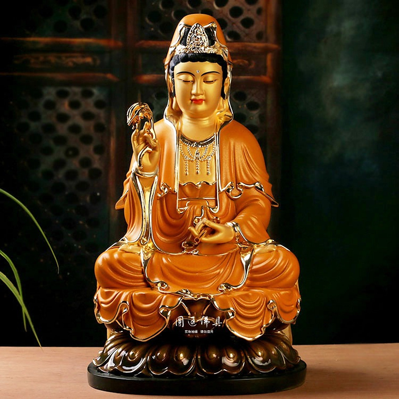 莫问菩萨灵不灵,先问自心诚不诚,抬头莫怨佛不佑,低头自省有陋行.千法