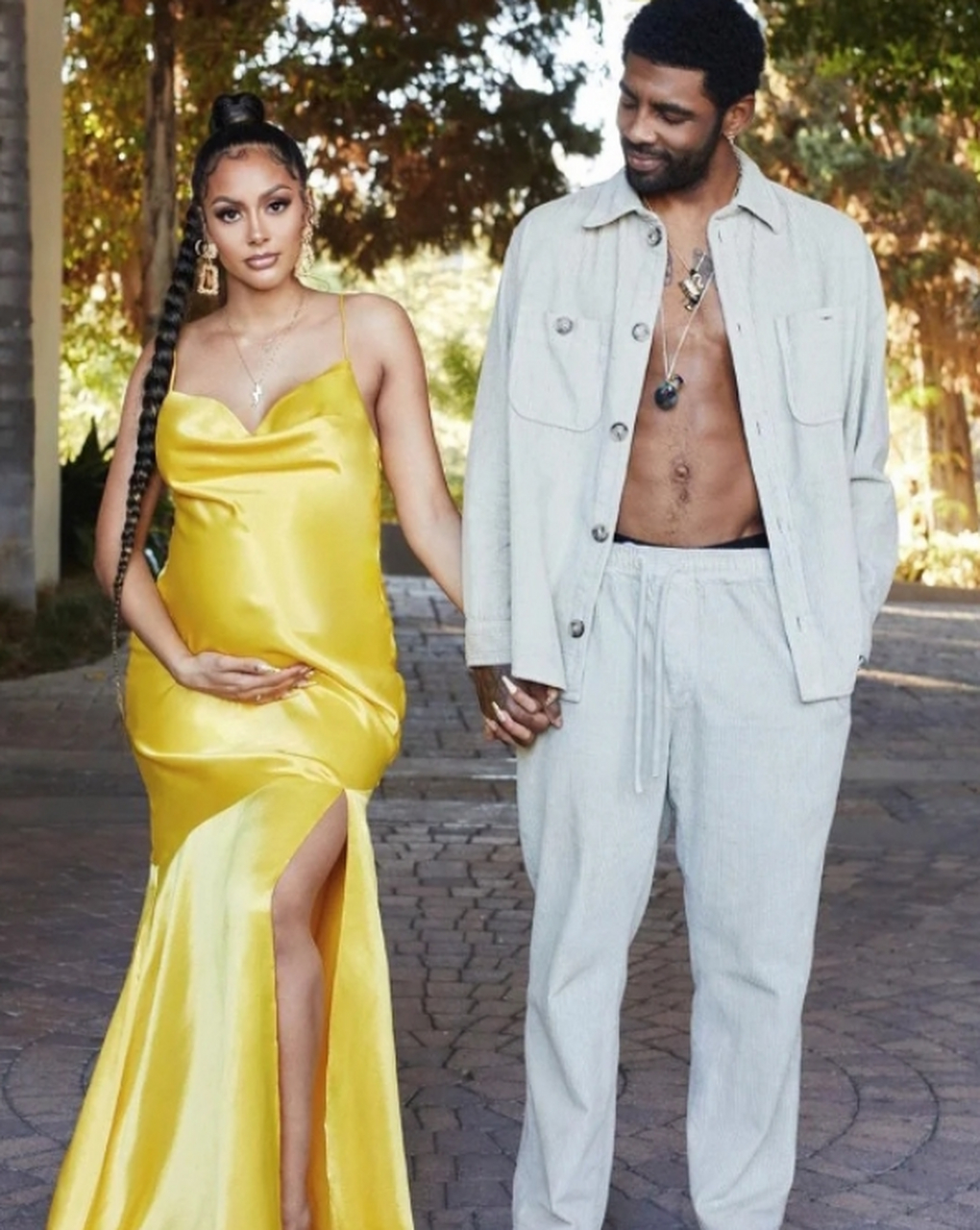 欧文与妻子甜蜜孕妇照 nba