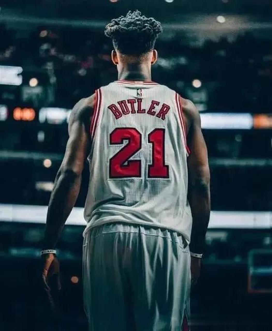 76人管理层拍断大腿啊,那年能进东决,全凭巴特勒,结果最后没留下