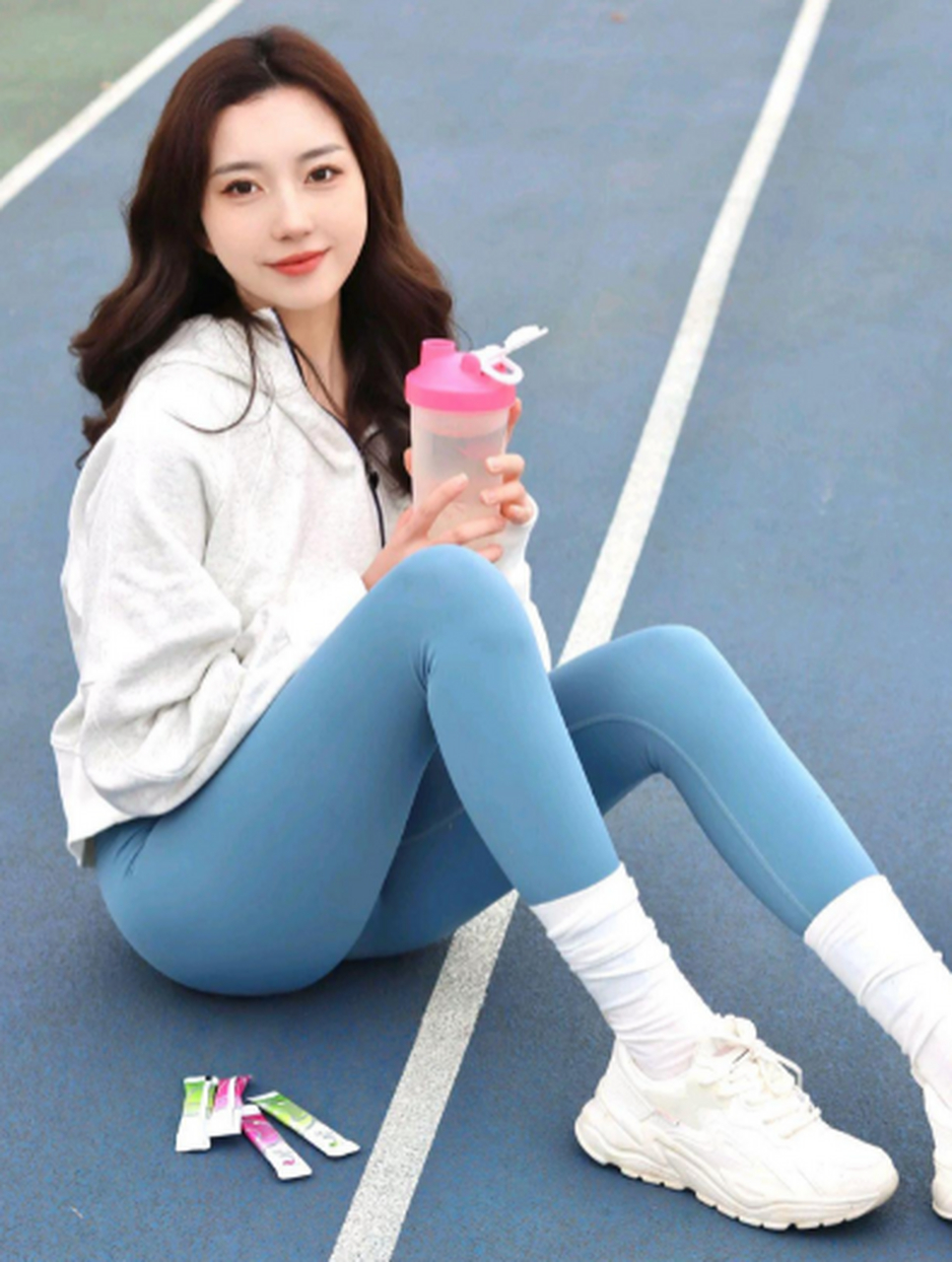 阳光青春的气息扑面而来#瑜伽裤女神