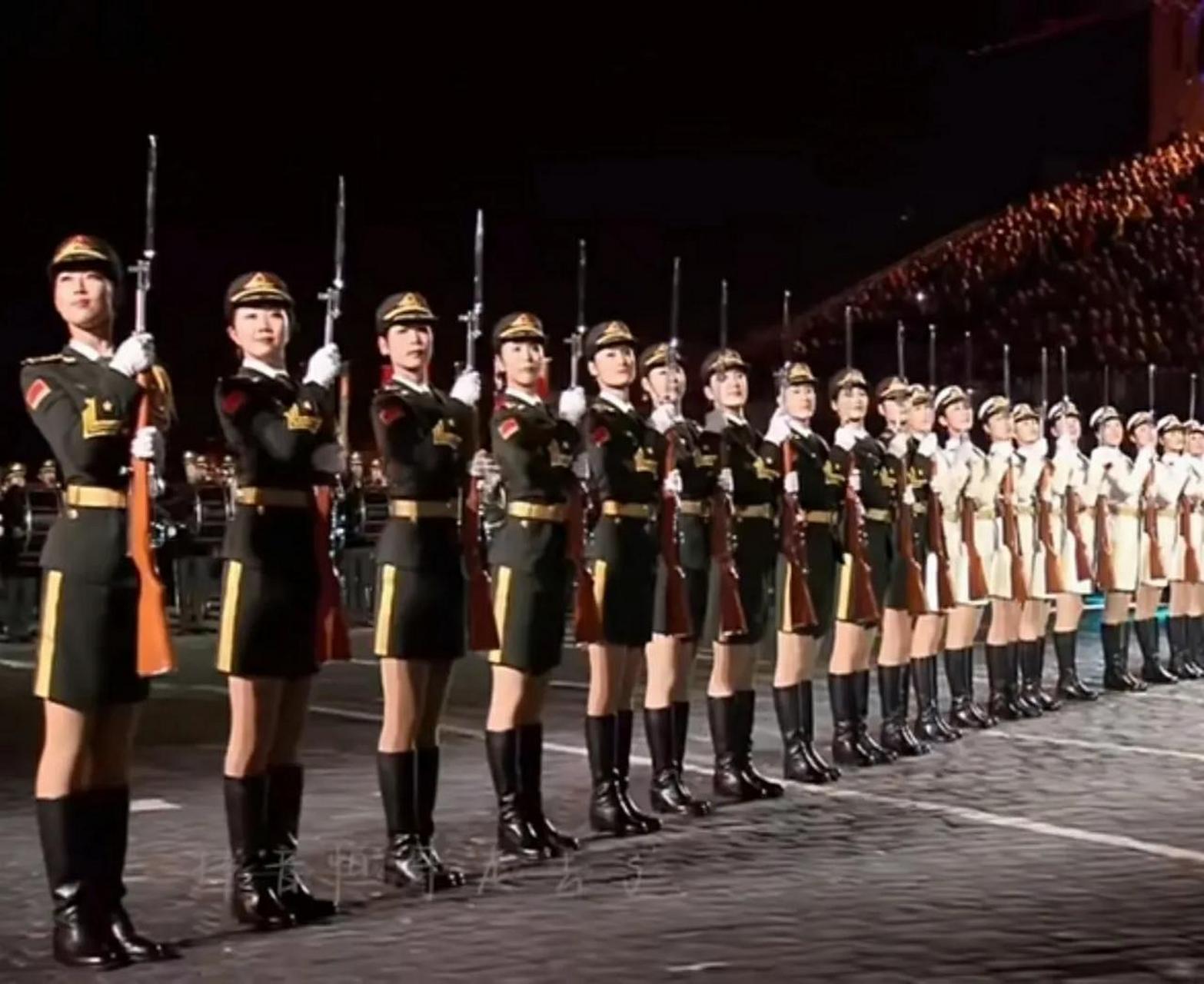 惊艳世界中国三军仪仗队女兵,真是太漂亮了.