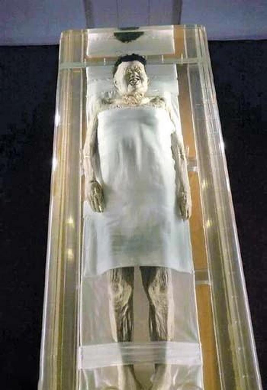 领动计划# 1975年拍摄的马王堆辛追夫人