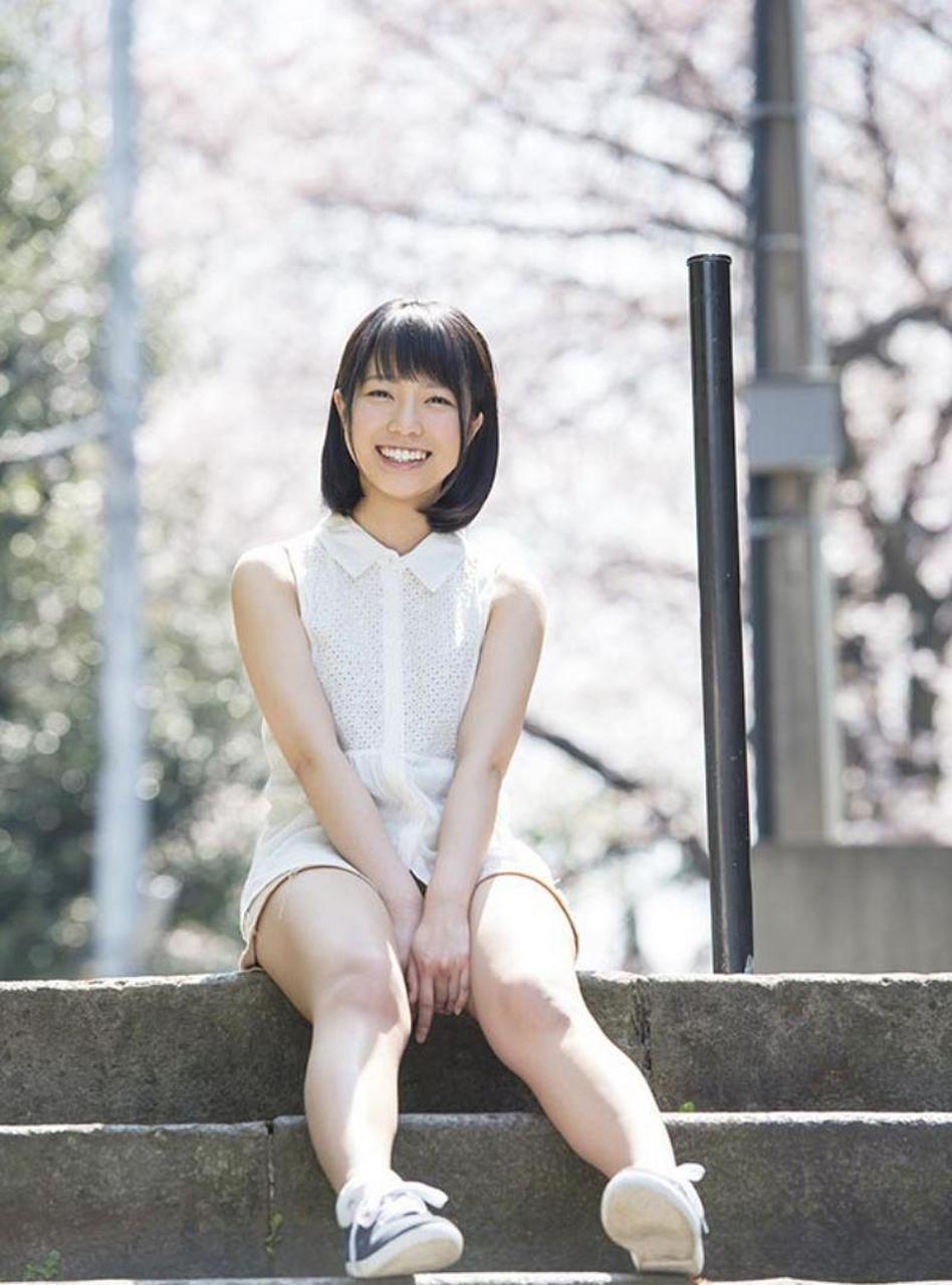 日系风格户外美女人像摄影.