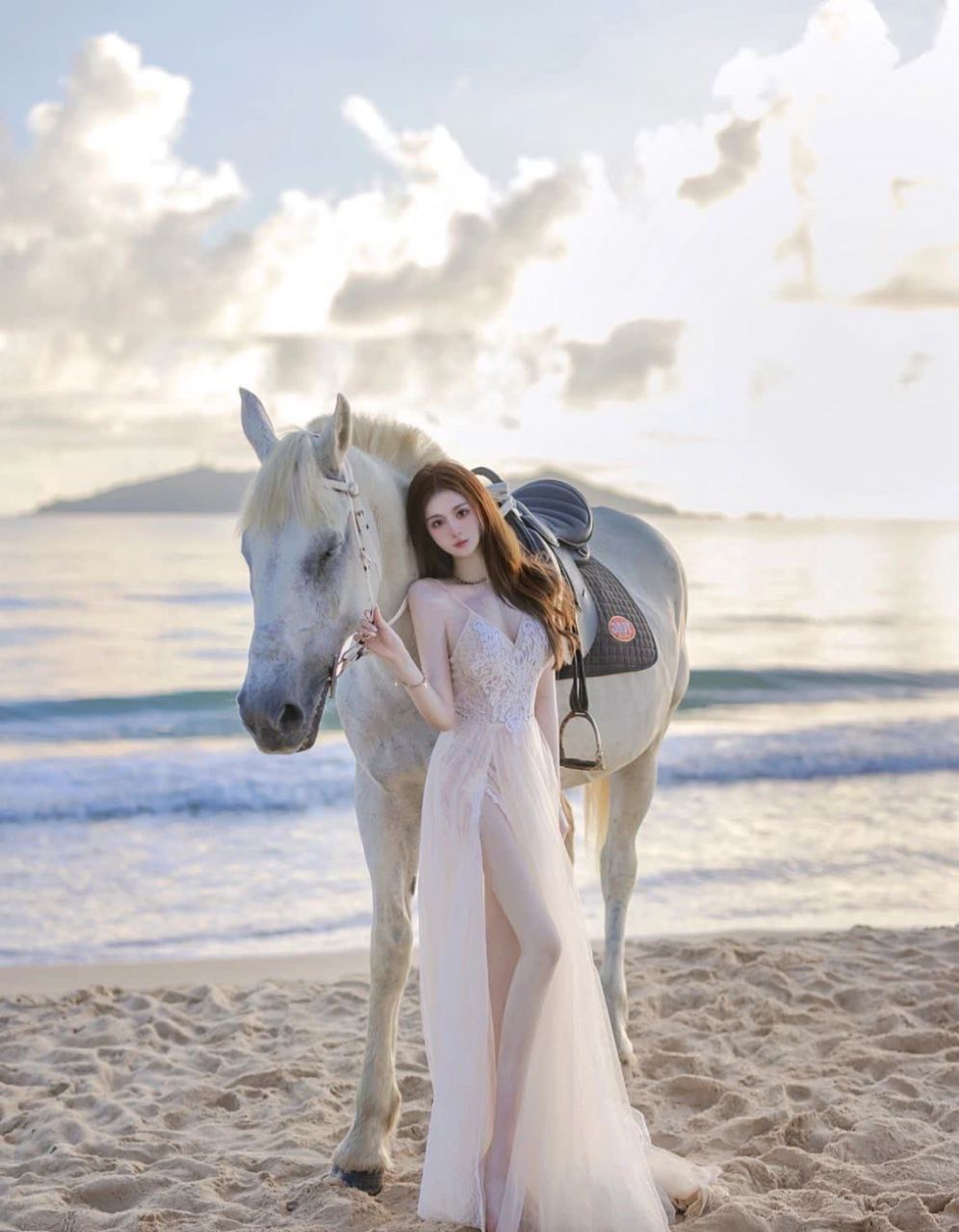 日出朦胧,骑着白马,捕捉浪漫     · 以前看过肯豆的照片,很向往