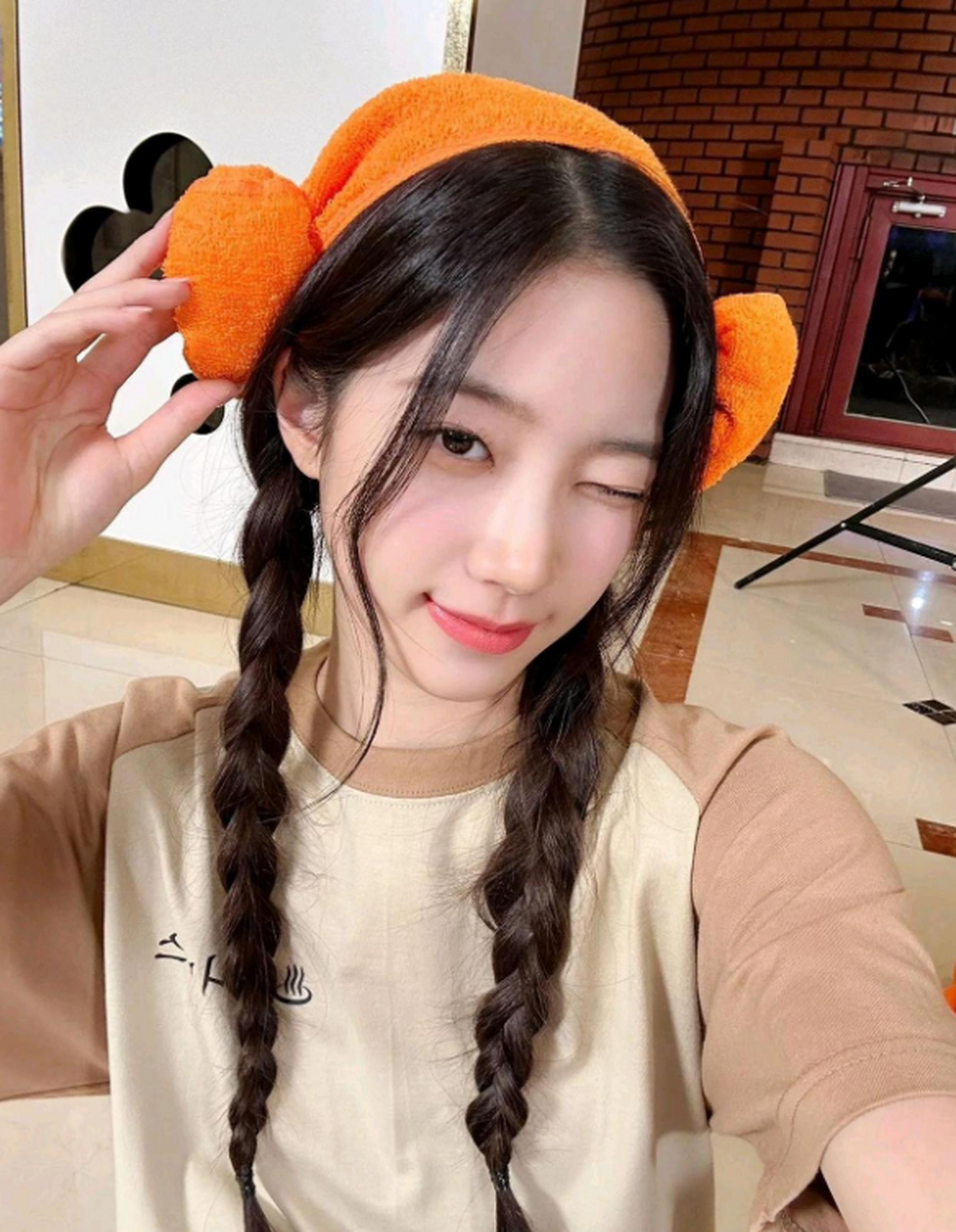 双马尾小辫自拍