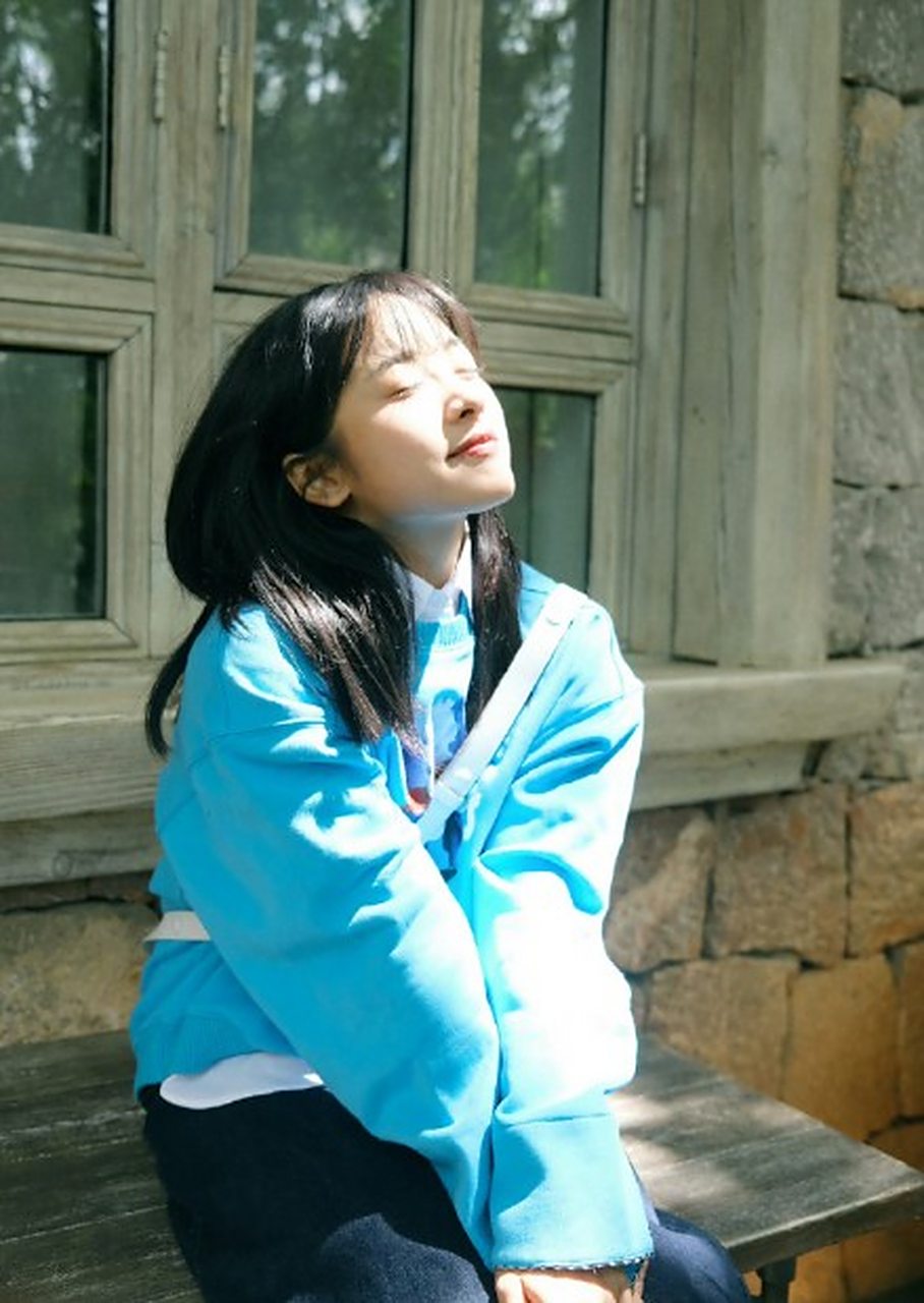 沈月近况,一起来看看小甜妹的状态如何吧!#沈月