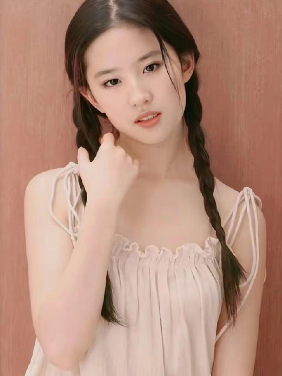 刘亦菲火辣写真,美呆了!不愧是"小龙女"!又纯又欲! 676767