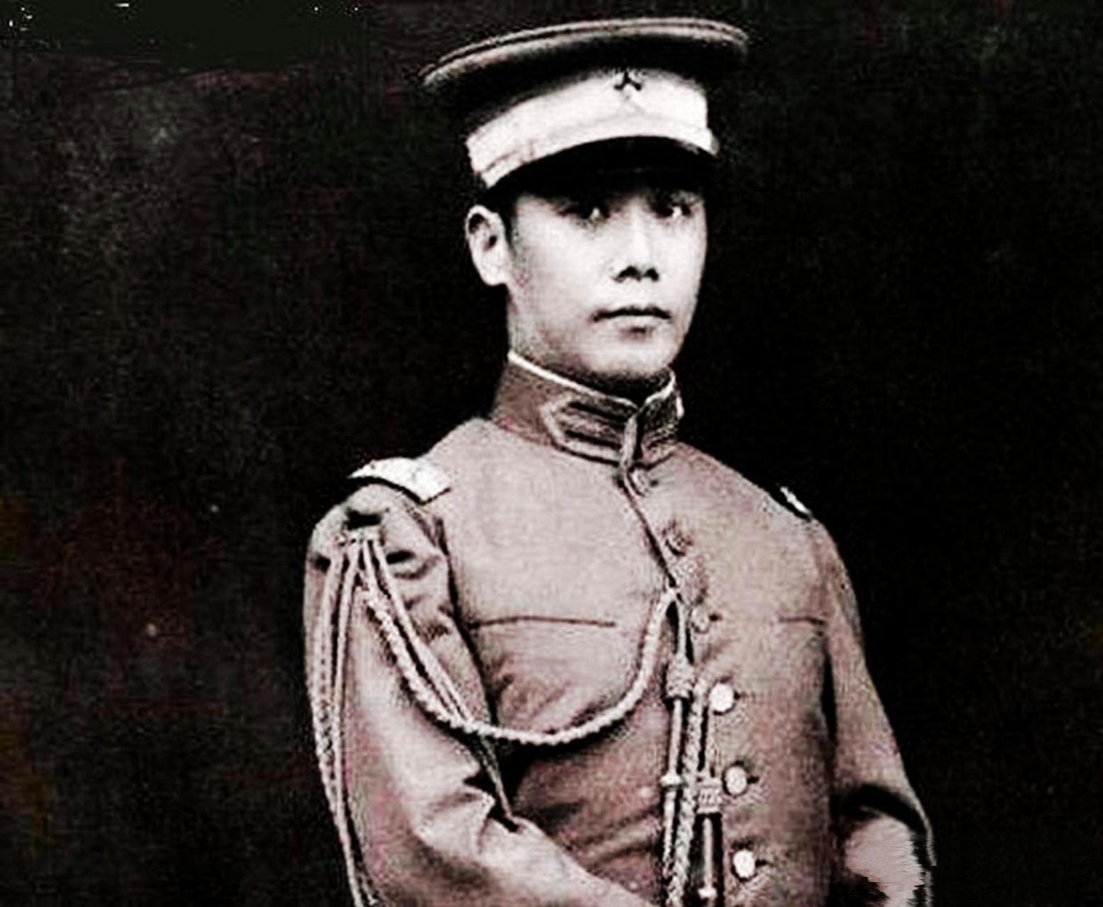 袁克定的一生经历了许多波折.