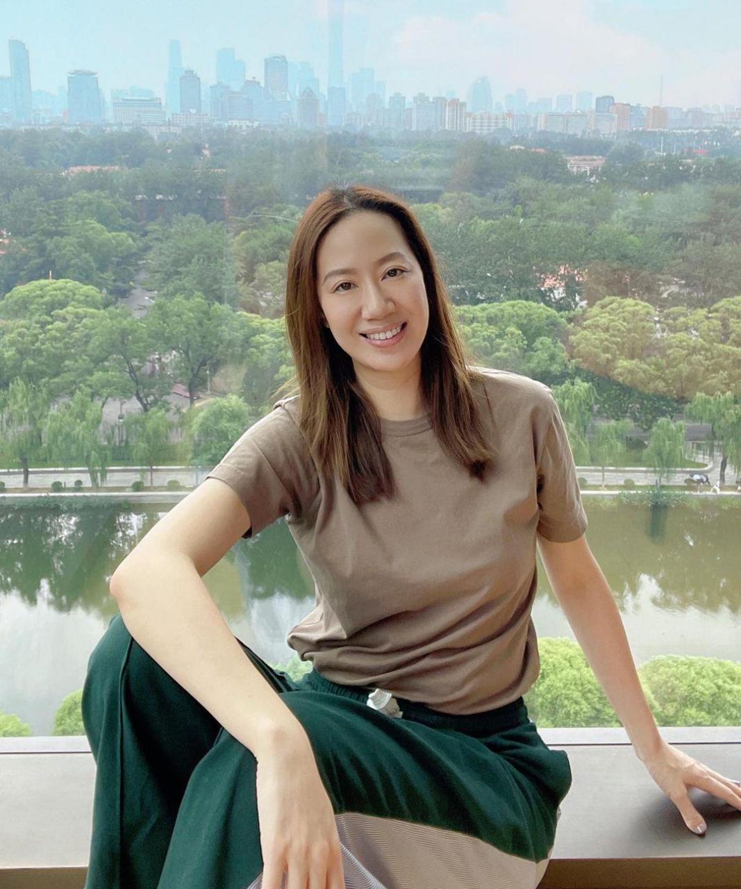 甄子丹老婆汪诗诗生活近照,她现在过得很幸福
