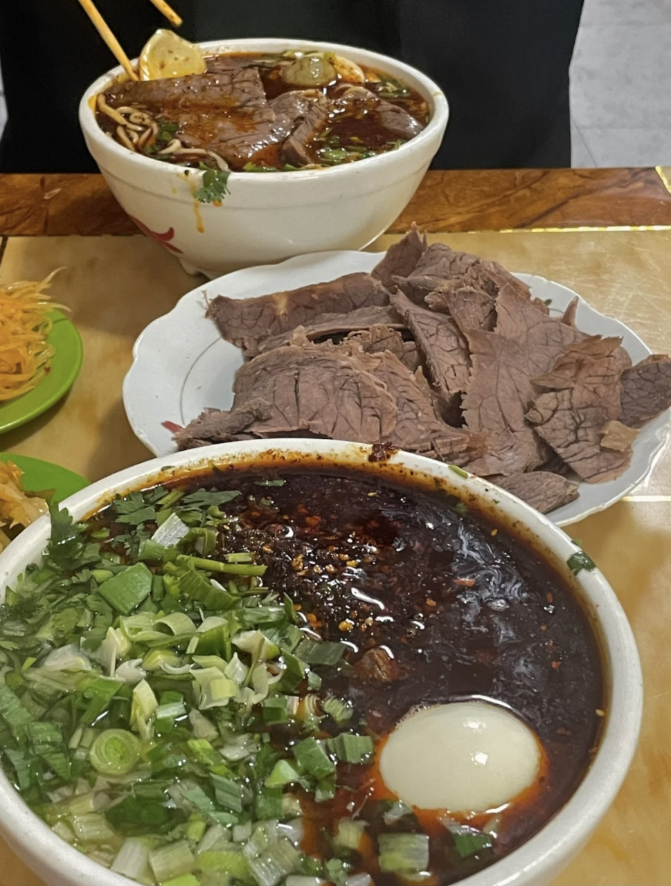 网友:每次吃面都加半斤牛肉的男朋友,在兰州是什么水平啊?