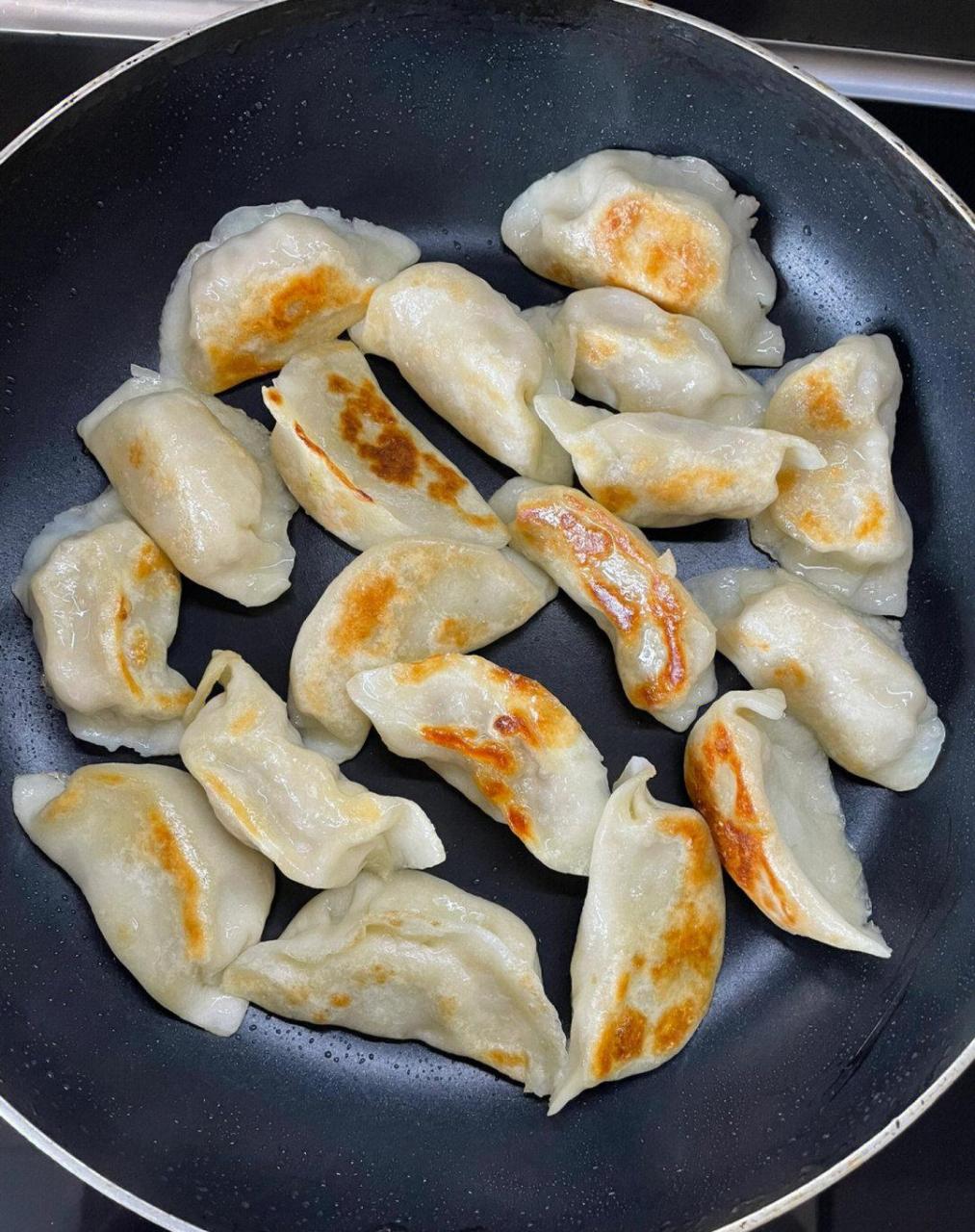 微波炉煎饺子图片