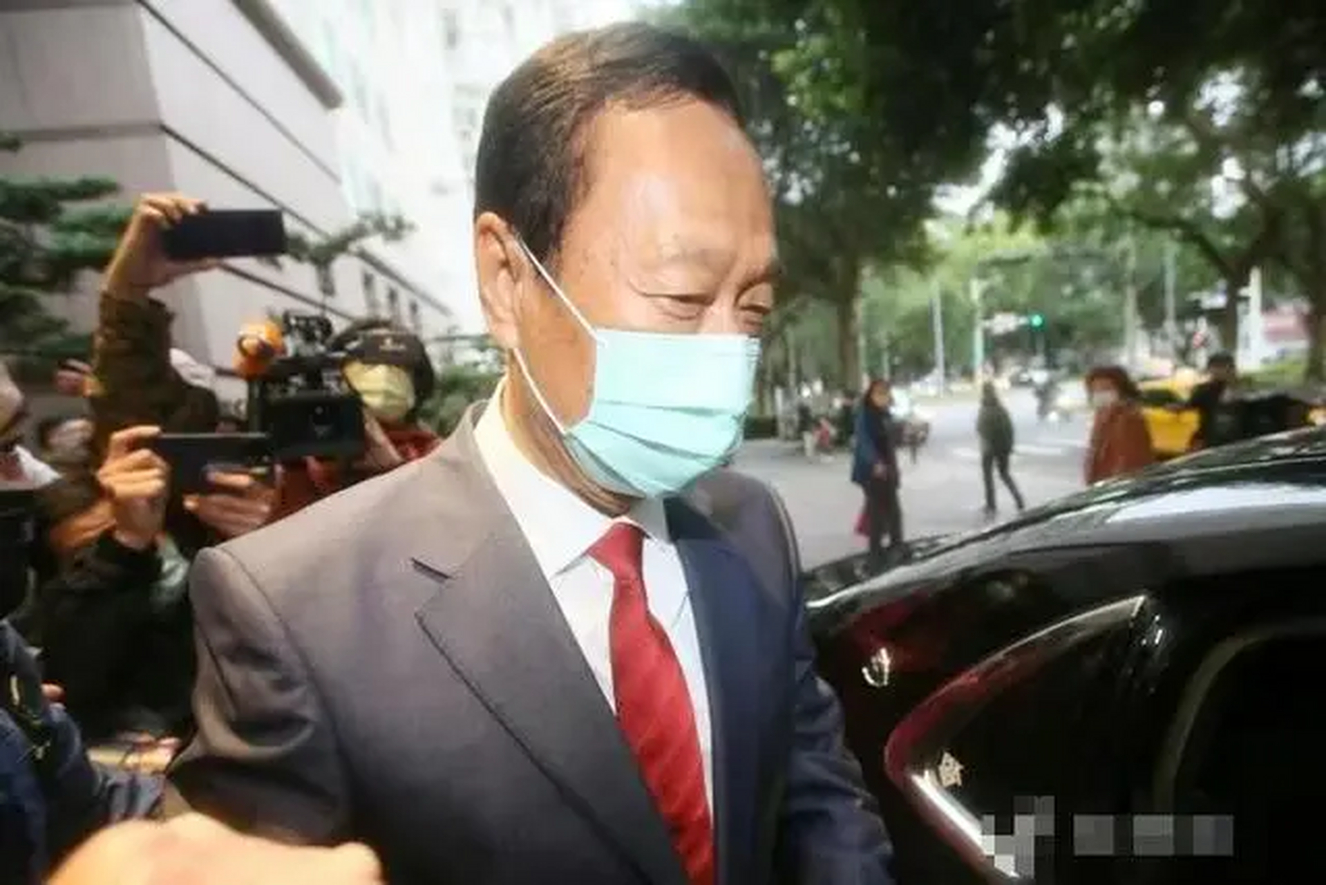 台湾亲绿媒体《美丽岛电子报》最新民调显示,在赖清德,侯友宜,柯文哲