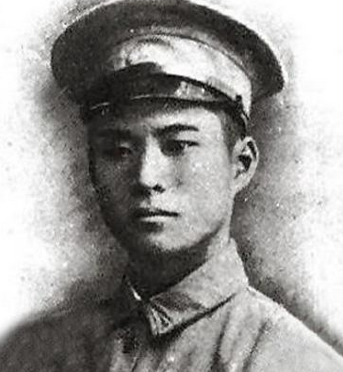 但看看这个故事,其实就是个马屁精 在国民党军高级将领中,黄维是一个