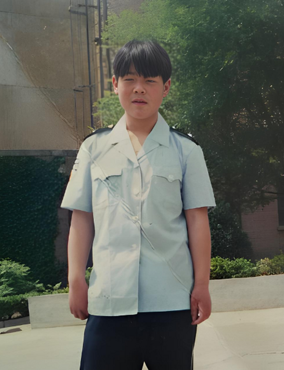 岳云鹏小时候的照片被曝光了.