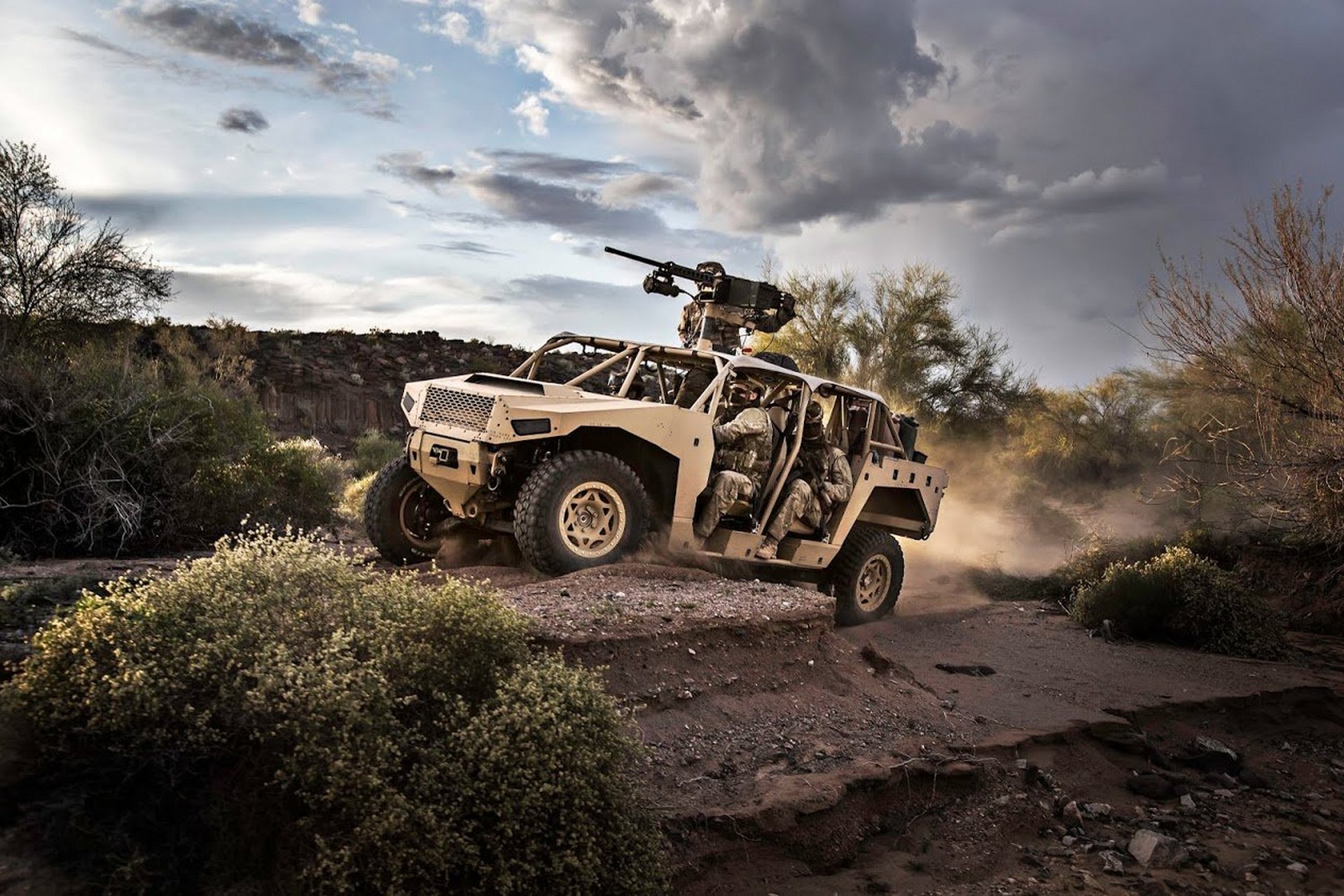 轻型战术全地形车ltatv.