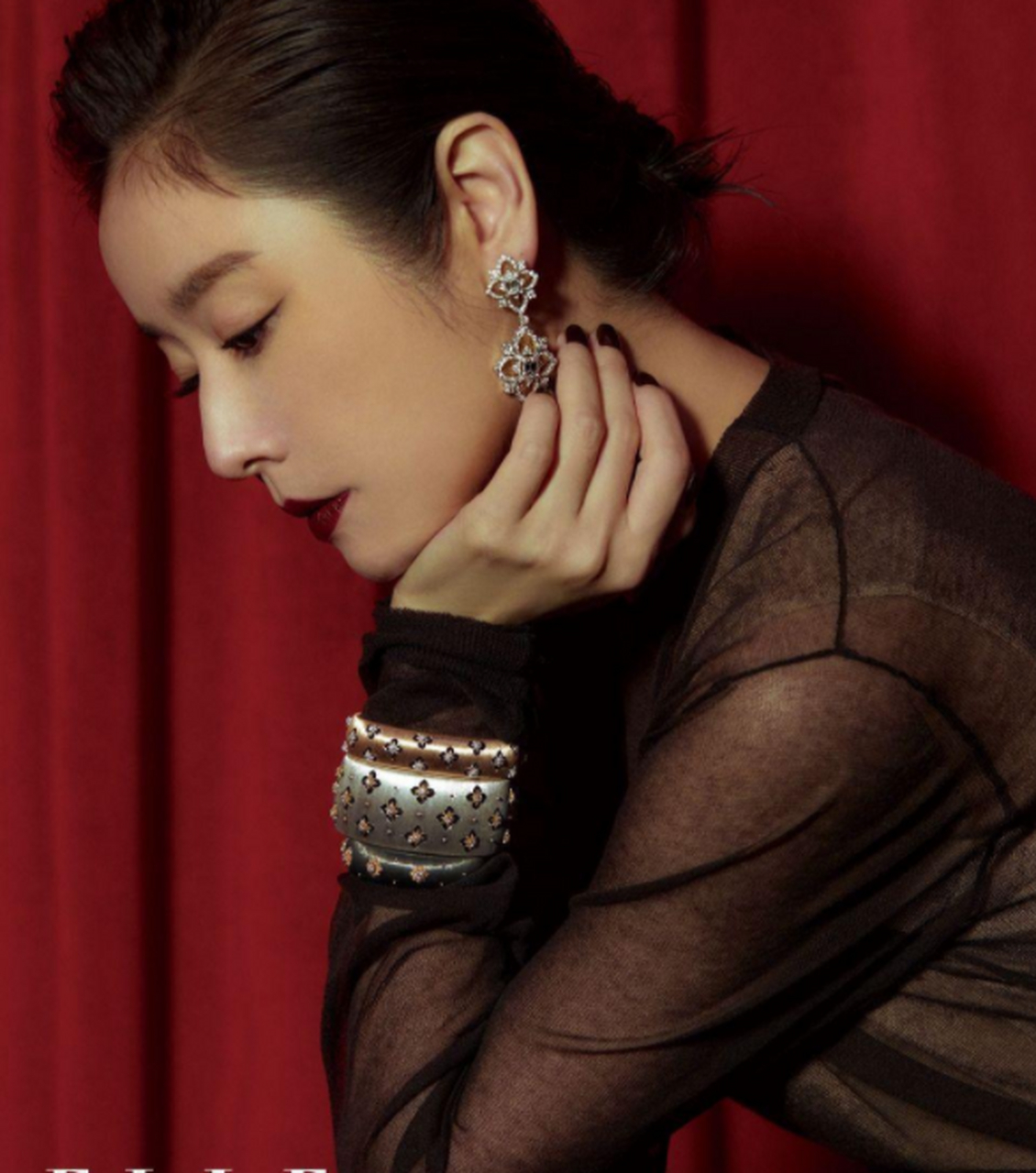 林心如 elle最新时尚大片,复古明艳,妖艳红唇,又性感又酷又飒.