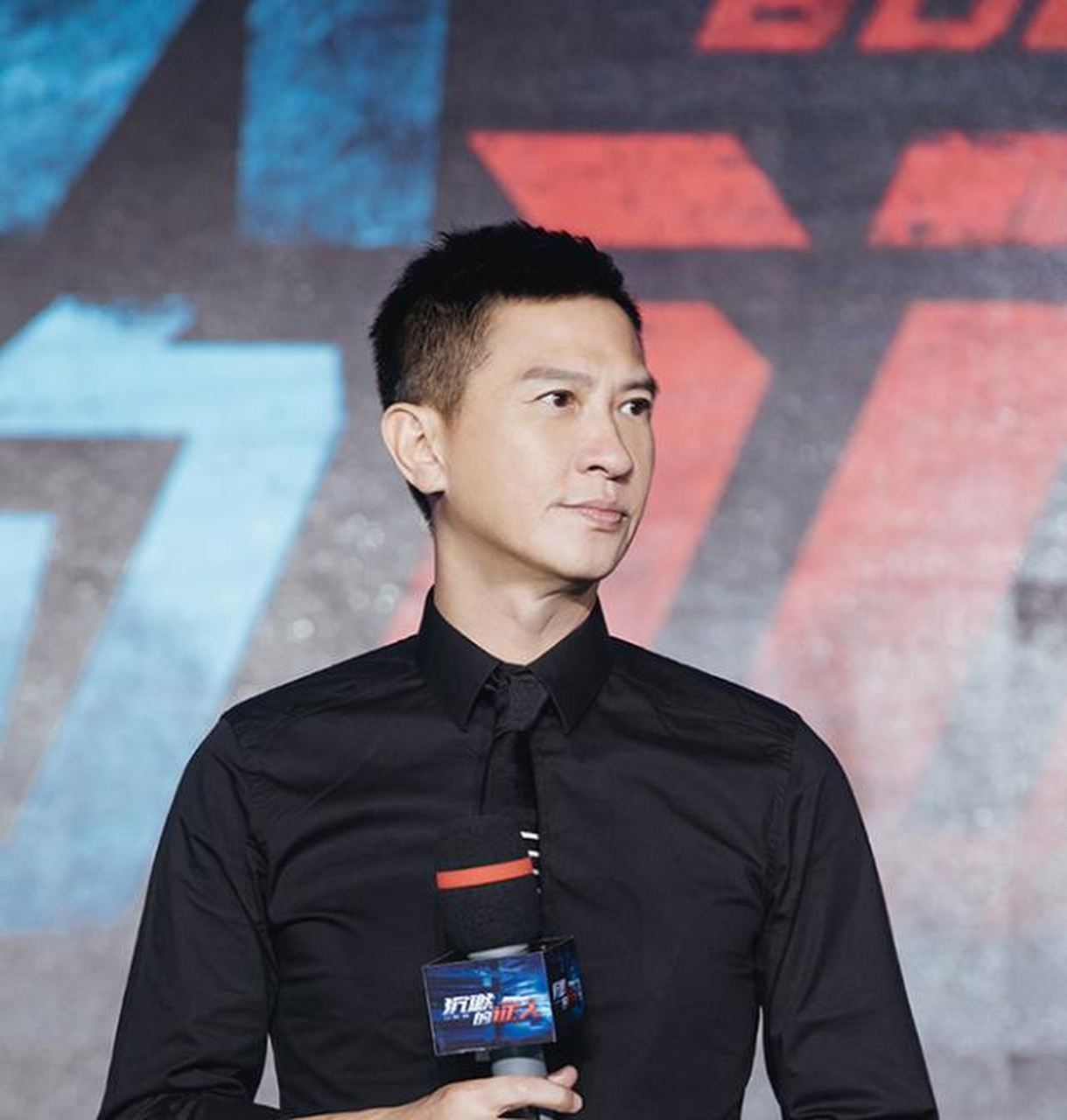 张家辉演《沉默的证人》被打得要死[爱你]