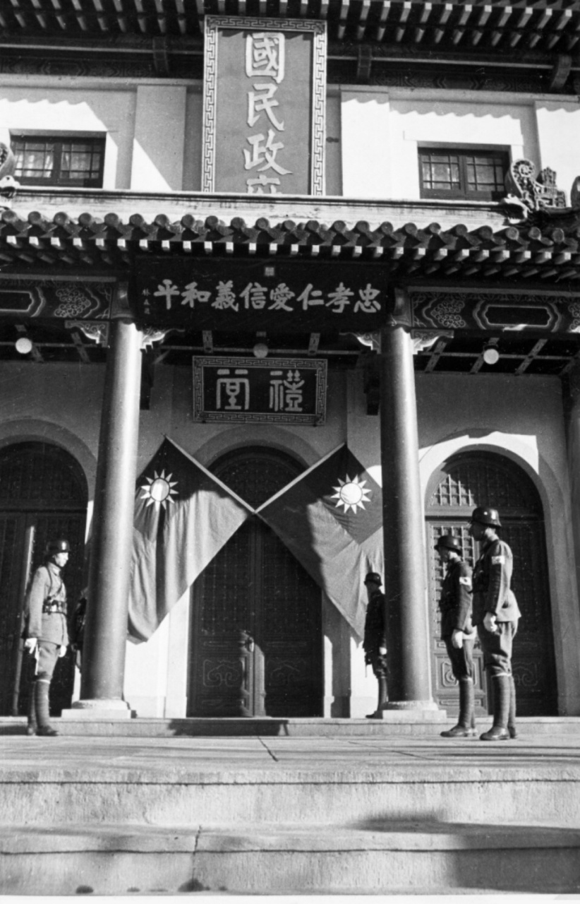 历史照片:1940年代,南京,汪精卫伪国民政府的"国府礼堂"   "国府礼堂"