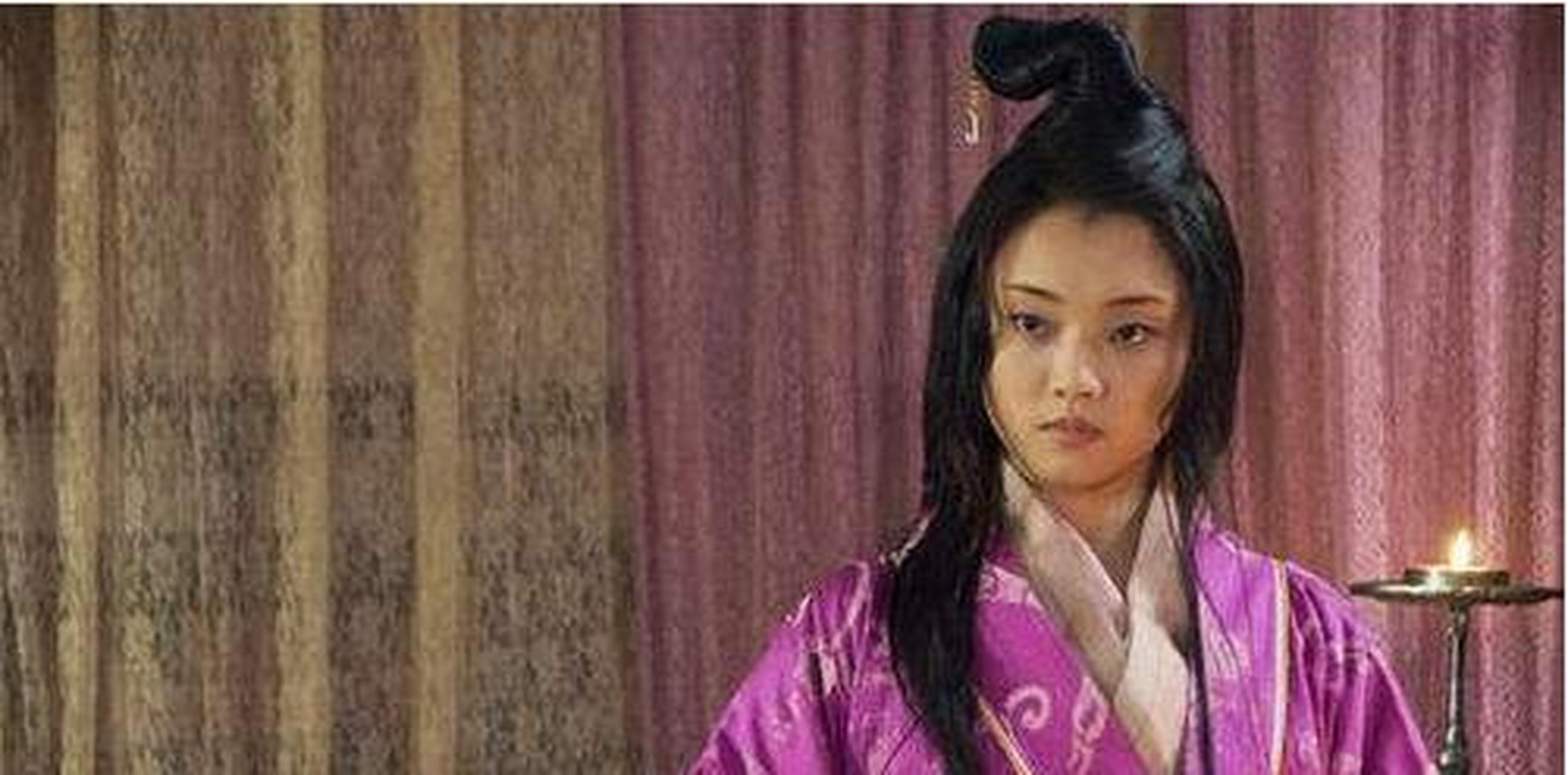 公元204年,孙权21岁的弟弟被妫览谋害,年轻美貌的徐氏成了寡妇,妫览色