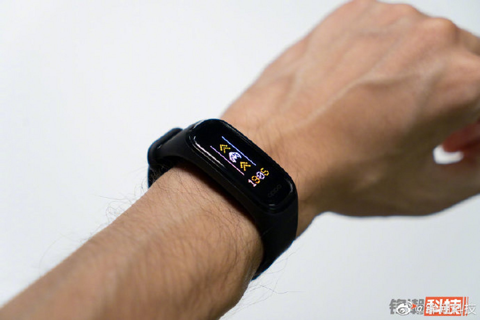 超值好物种草节#,#百亿补贴交个朋友# 【上手图赏|oppo手环:不止是你