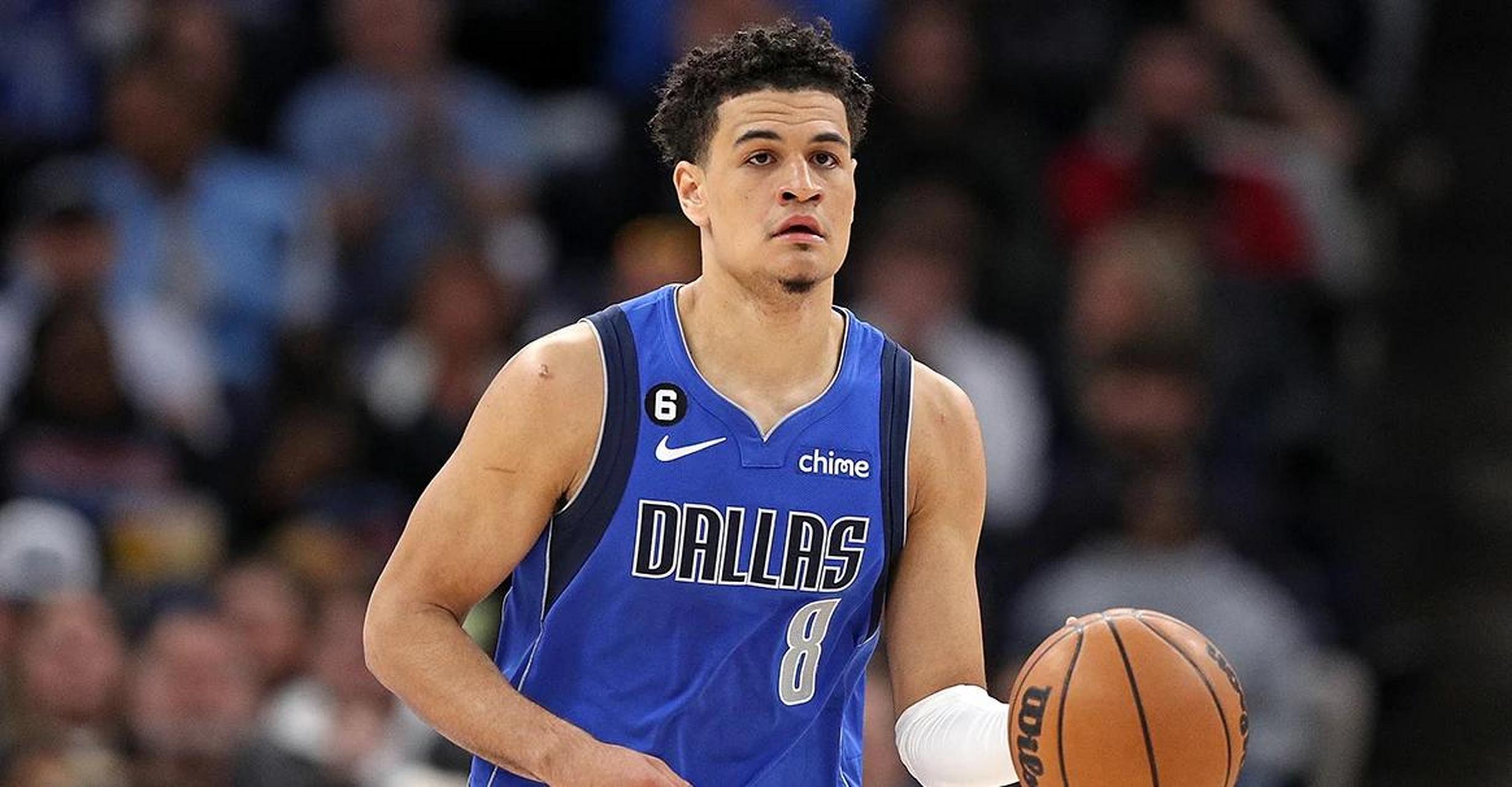 曝独行侠仍在与约什-格林商讨续约合同  北京时间10月23日,据nba知名