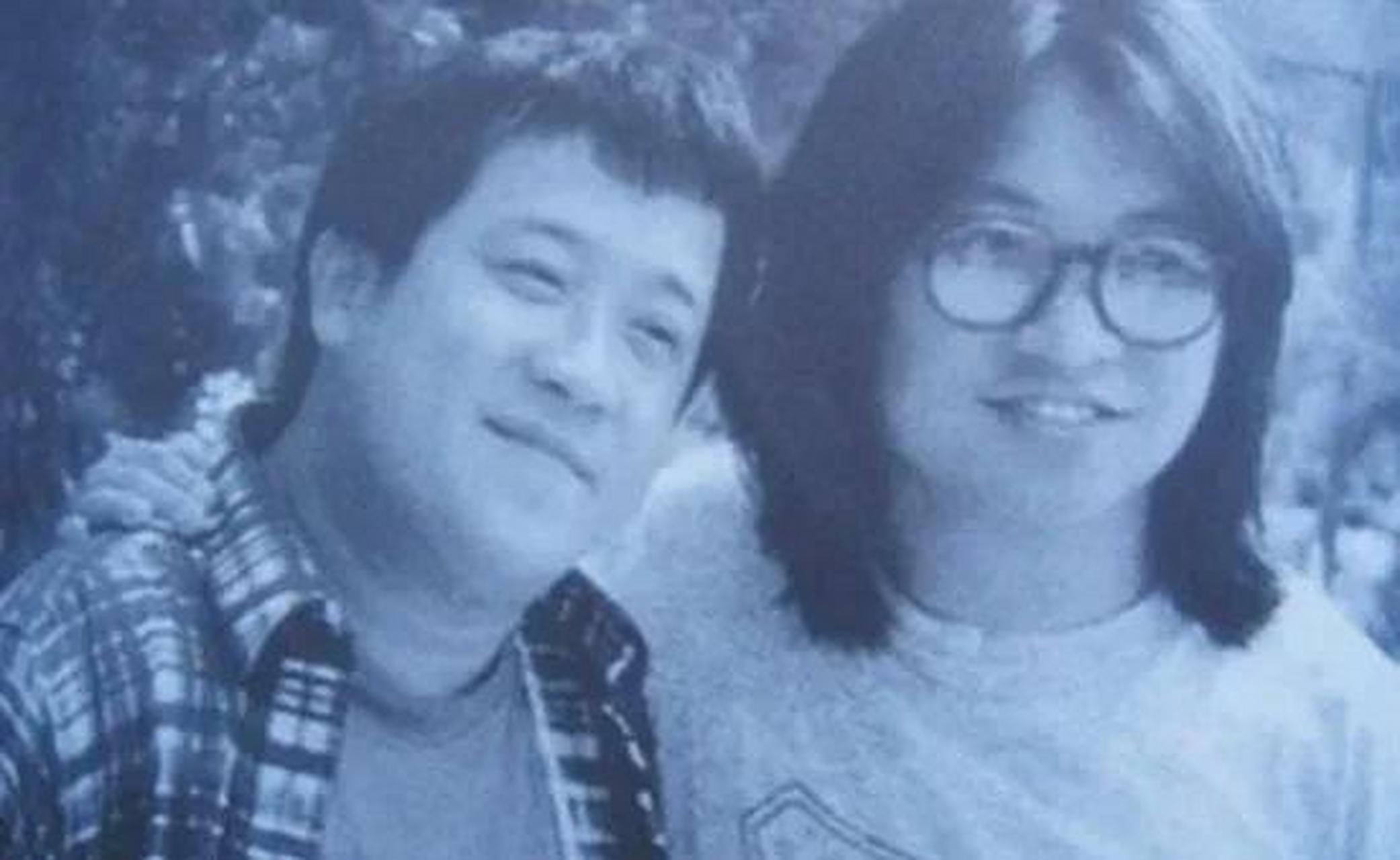 年轻时的陈可辛导演和曾志伟. 陈可辛导演发型那么多年一直没变.