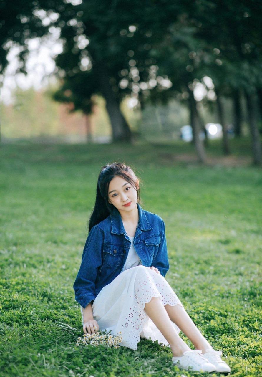 领动计划# 曲芷含,又一朵出自东北的小花,看这小嘴撅的脾气肯定杠杠