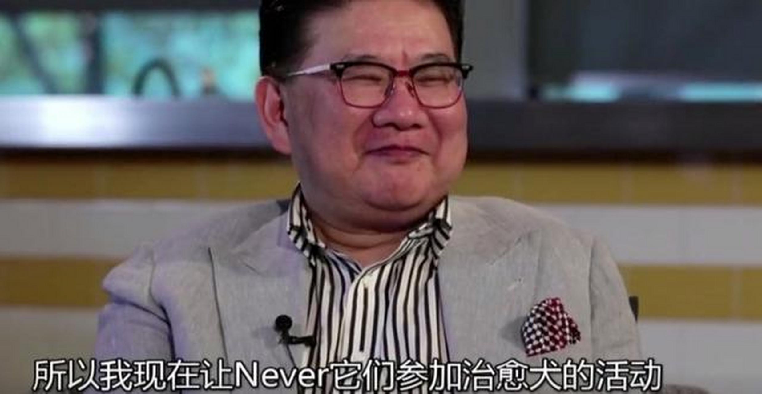 最新一期的《可凡倾听》 最新一期的《可凡倾听》,邀请李佳琦做专访.